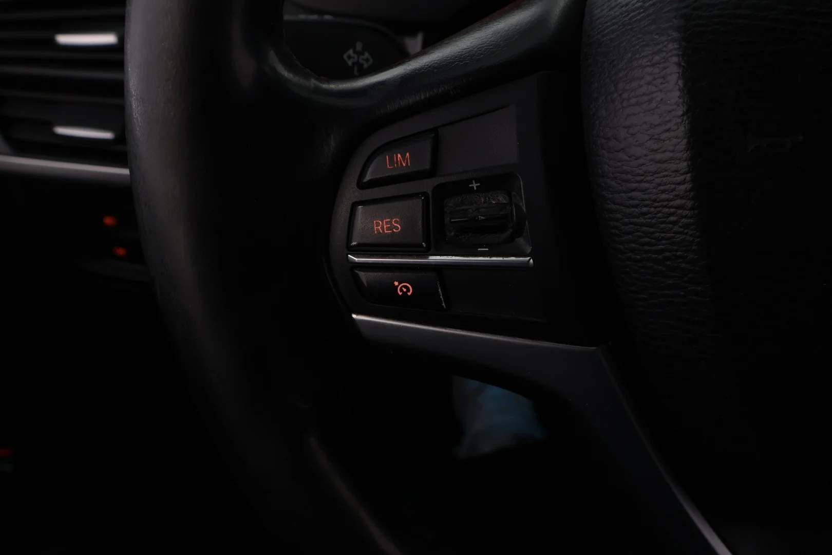 Car Image - 61bNvYVq0zFWkNkkgQVZY