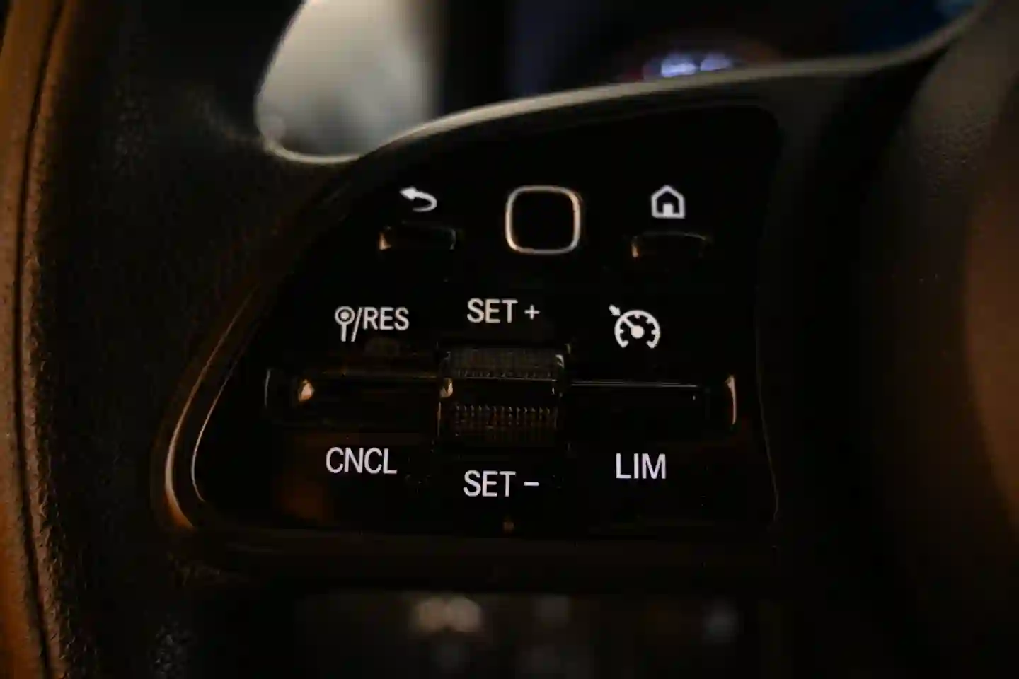 Car Image - vbgzHtpwSus8zgYDLPyR8