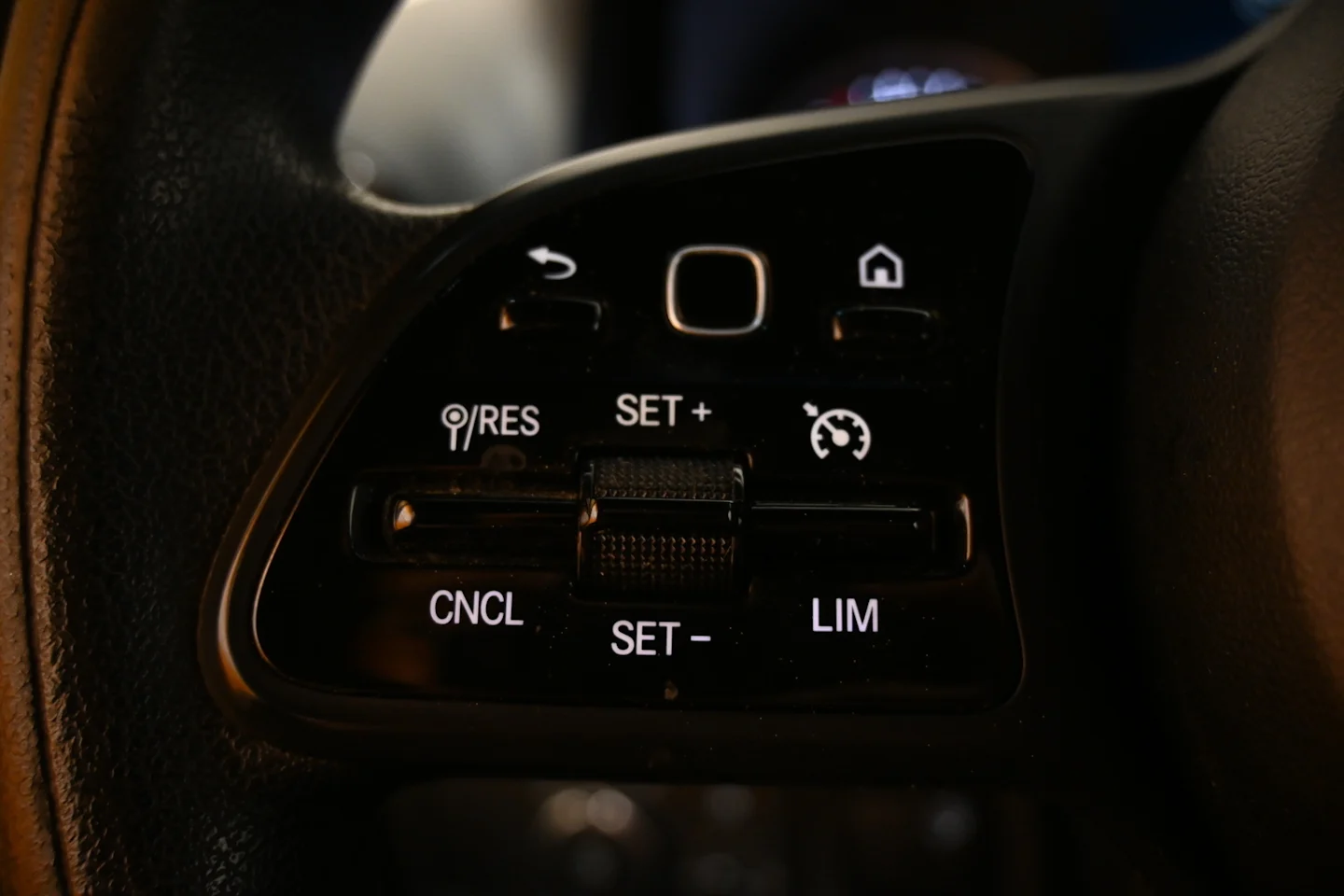Car Image - vbgzHtpwSus8zgYDLPyR8