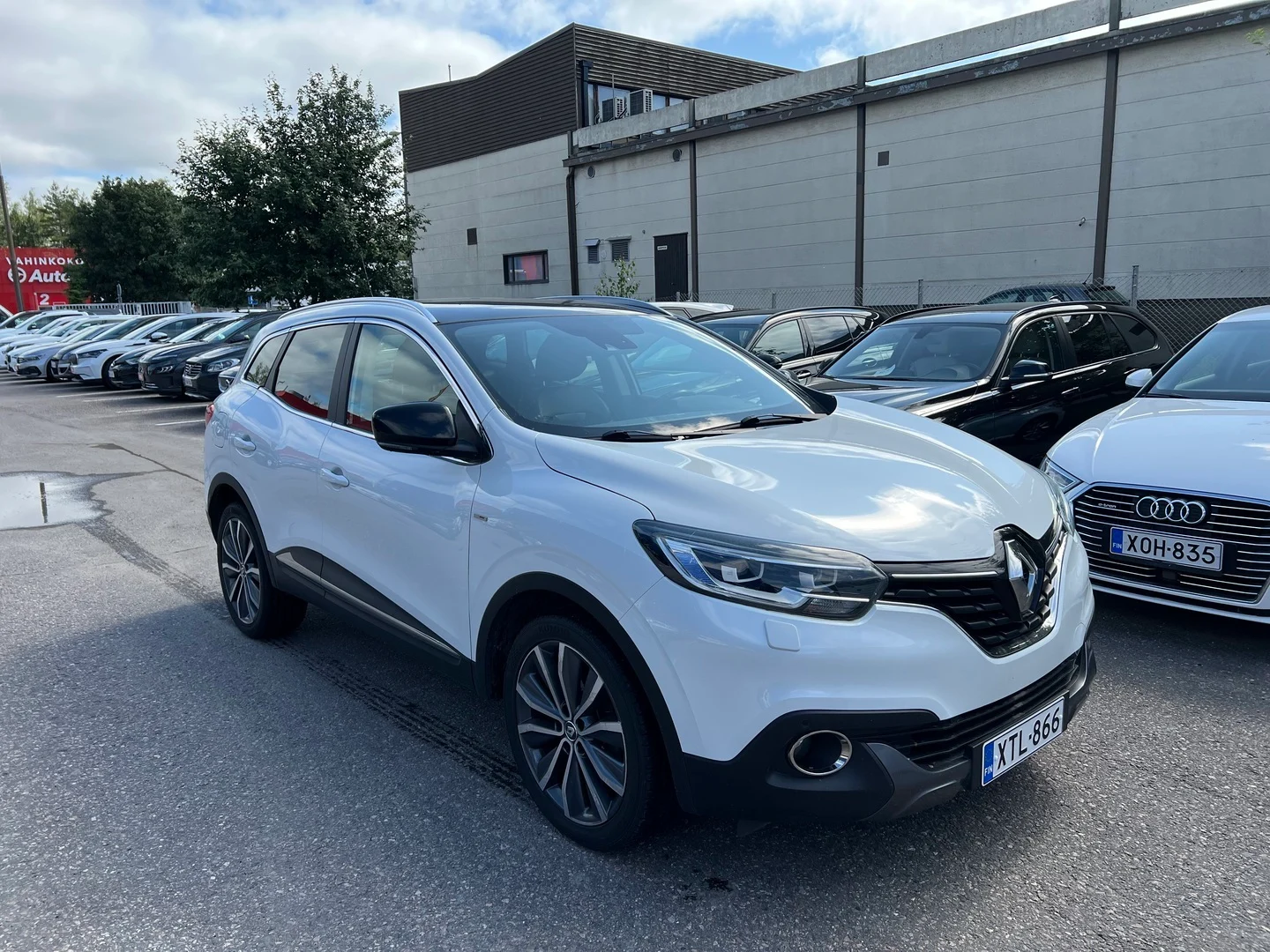 Car Image - 4XqsWYeUMPzzaAD6Cr1piC