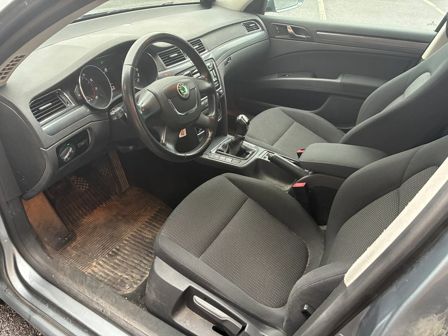 Car Image - 3U5rA9huMUjshNCUg4llmI