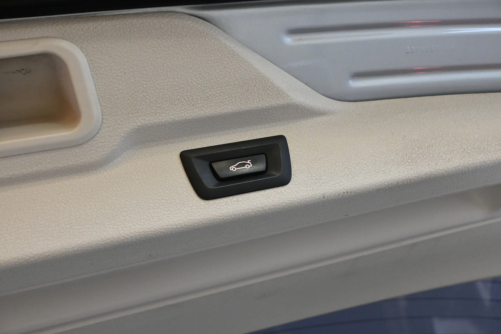 Car Image - 4cuB1QG3fuAqQtSdodooB0