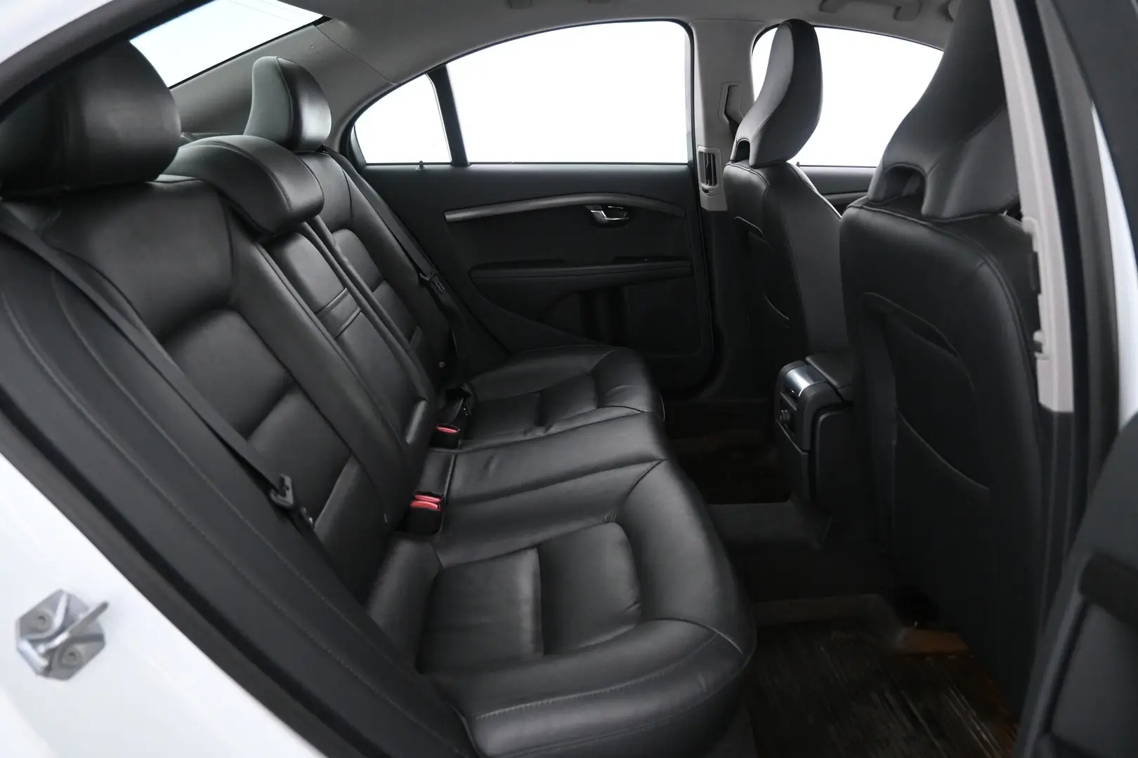 Car Image - 4FWAIudR71pV9P98dct62y