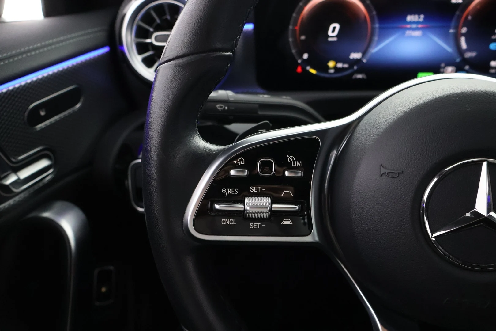 Car Image - 3DMk8BRtbcMttxaGJ1rmMV