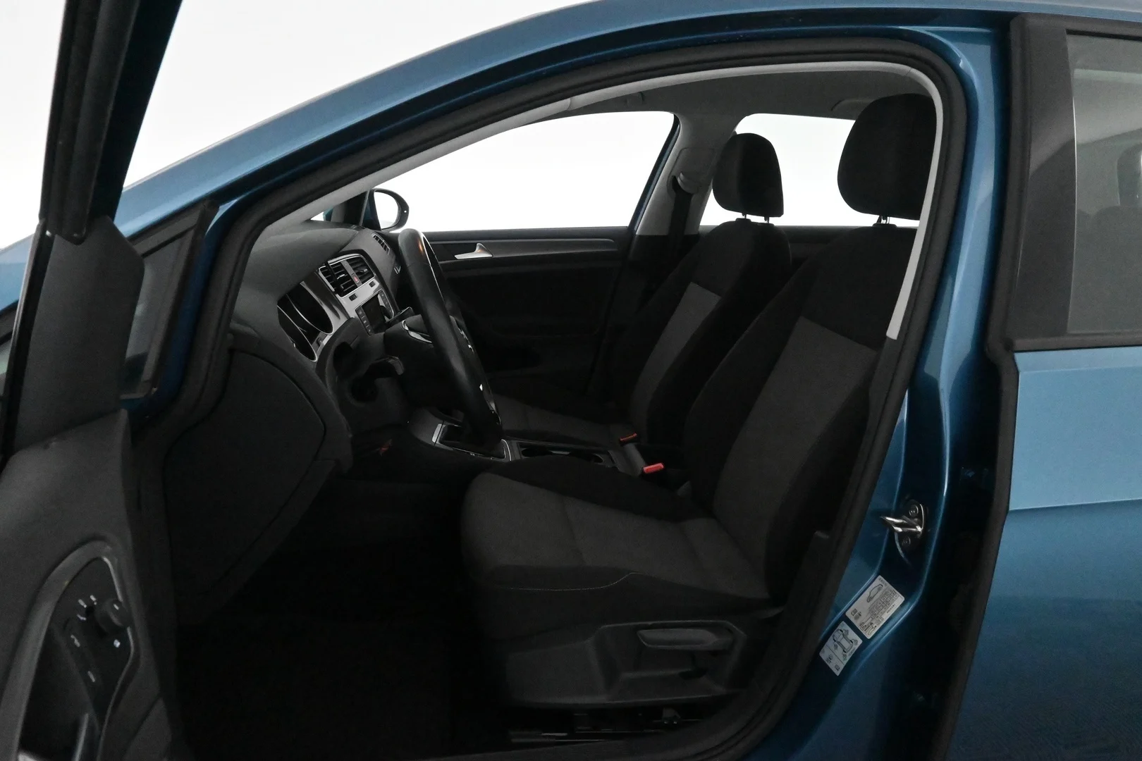 Car Image - 6JuuoRQvr9y5HB17ZsuOAi