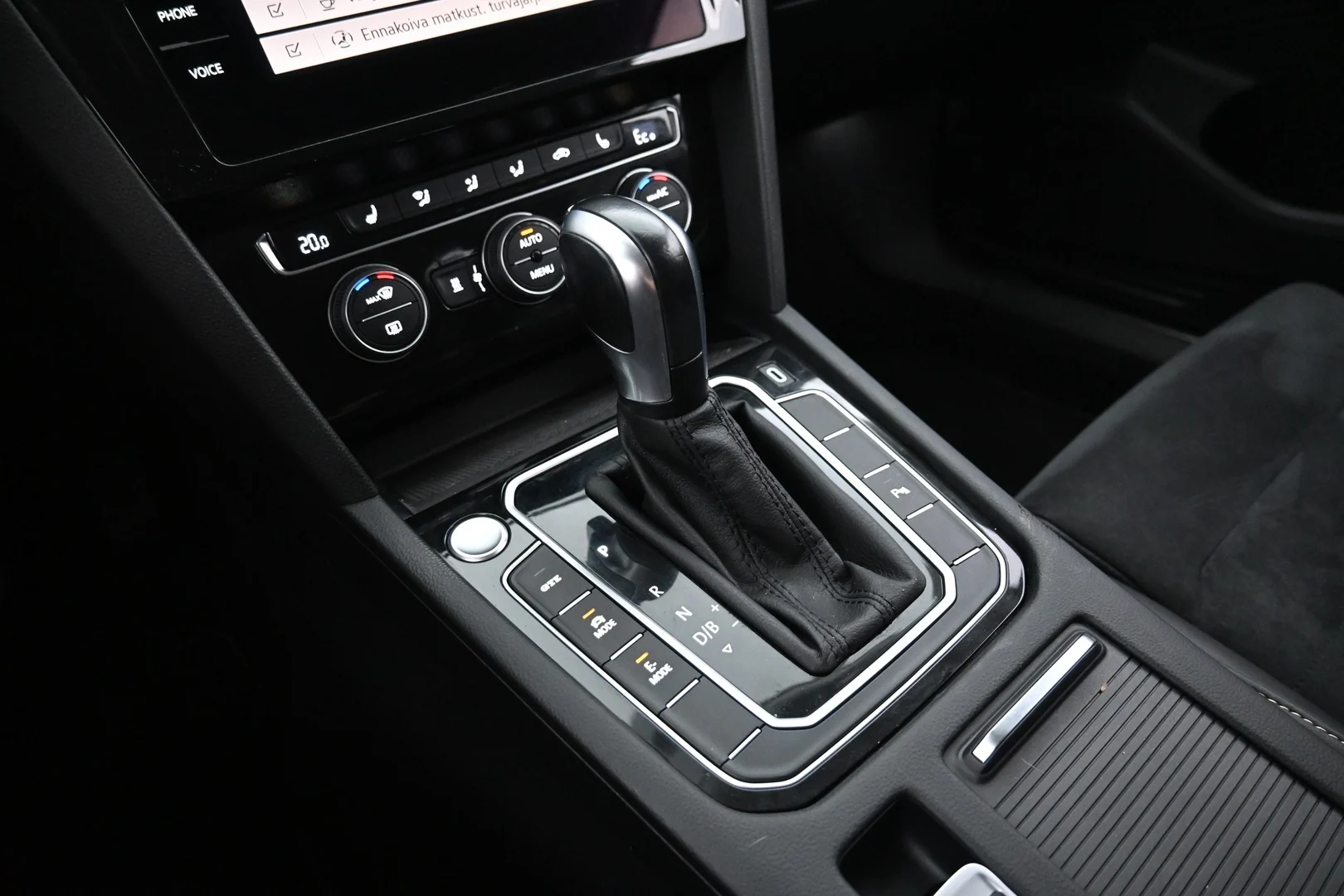 Car Image - 3ZcTS4GAyuLLJl7HdsAbTs