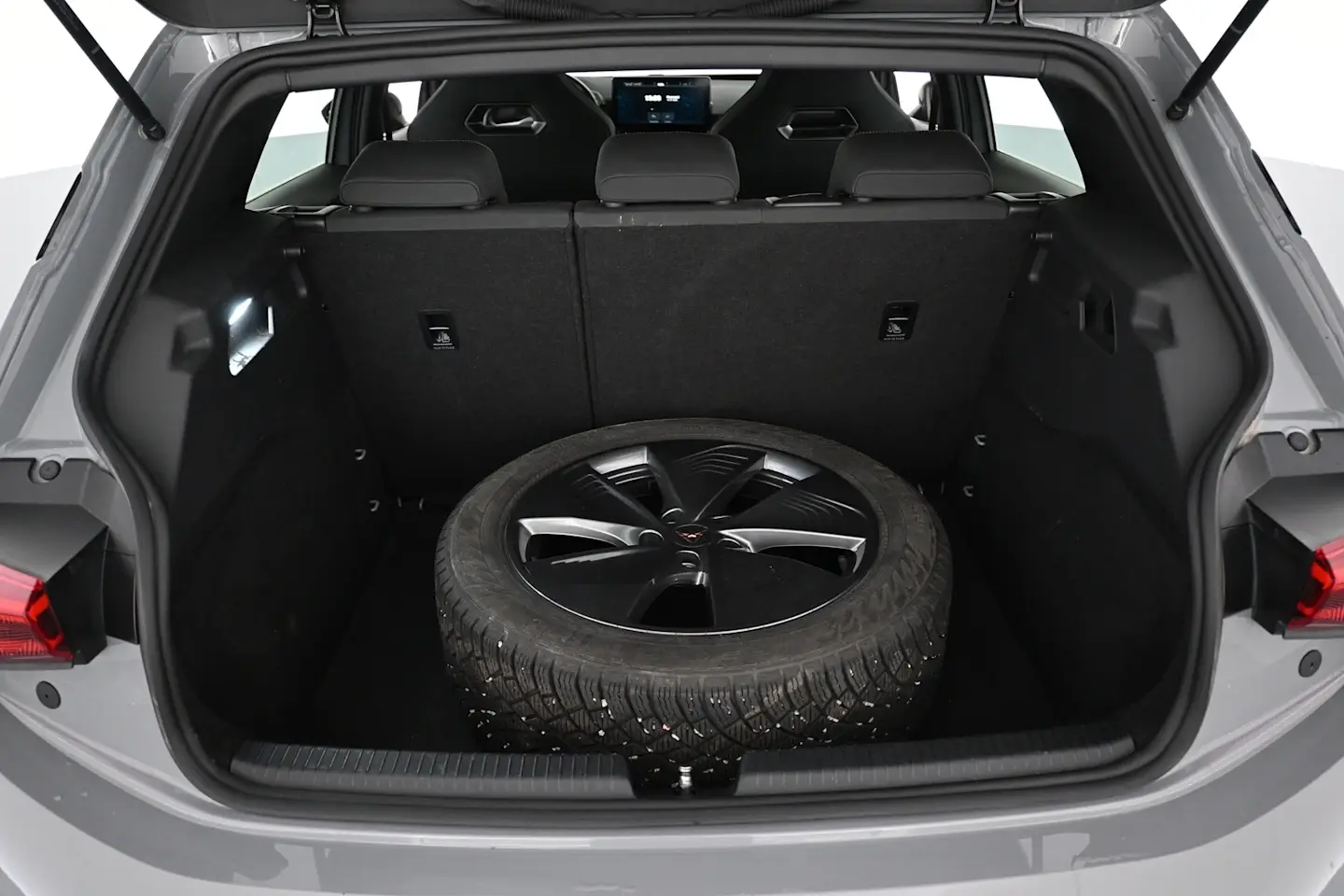 Car Image - BtLnPA5sLE9b178SY2Oxa