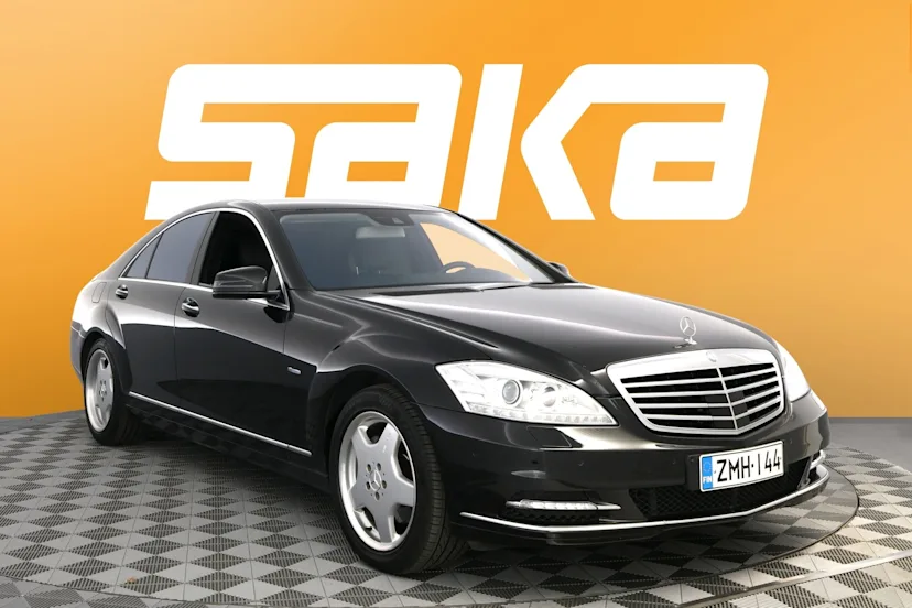Mercedes-Benz S