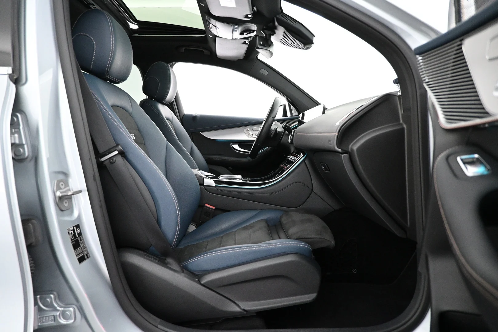 Car Image - 3uXn2vb07NsmRdG0WkhG1F