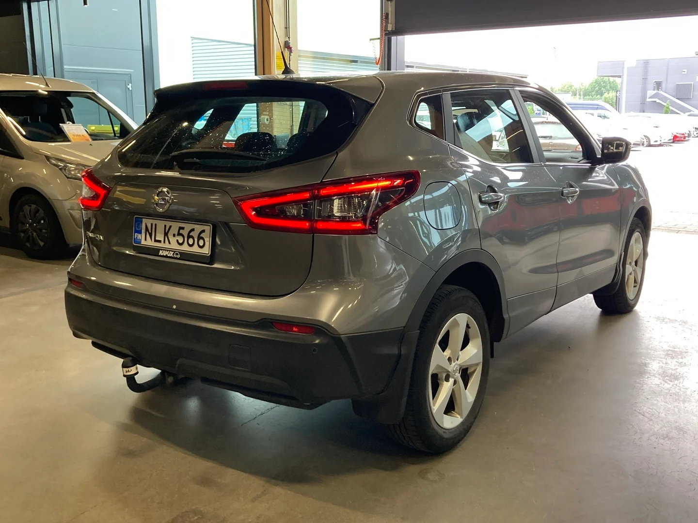 Car Image - 22C7z4Q9HoVArVnQPcTnes