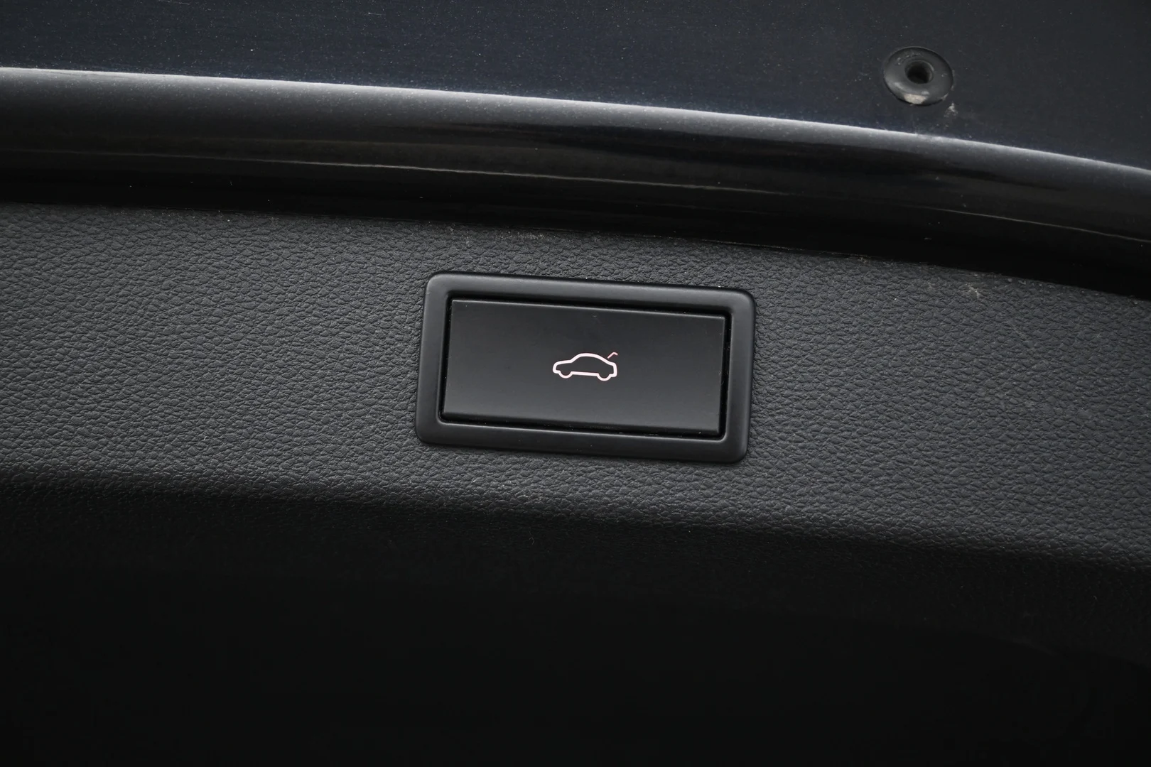 Car Image - 5DtuxscPTD3RSYUuevn1hH