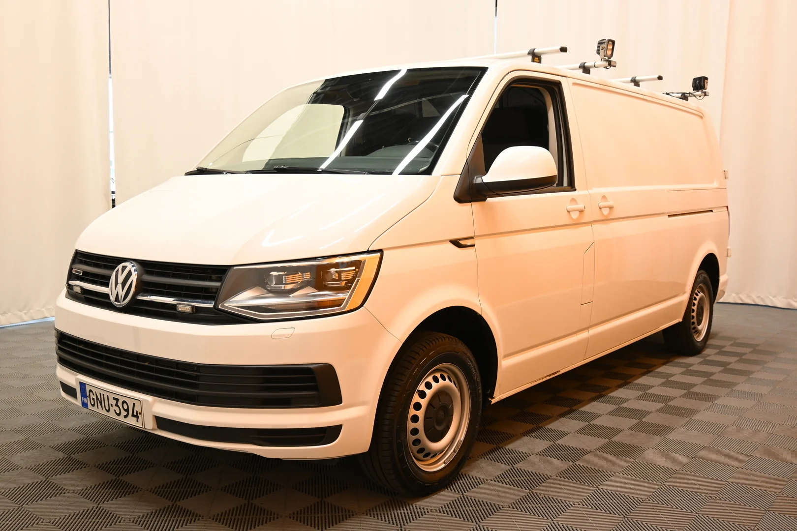 Car Image - 1poNFsisIJJ7I3ISqo2et4