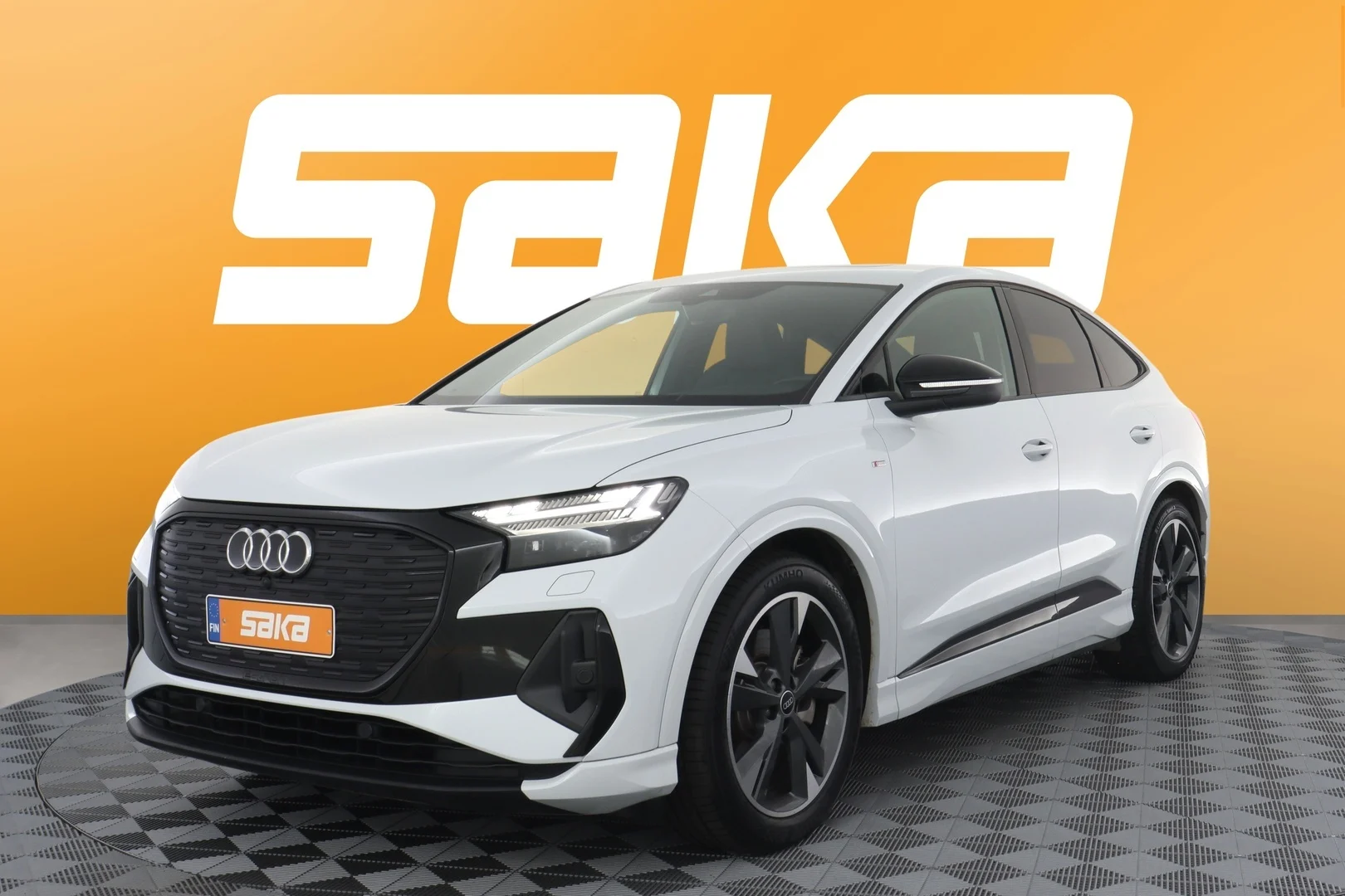 Car Image - 2clWinhh1TZYs1GJFjF7i0