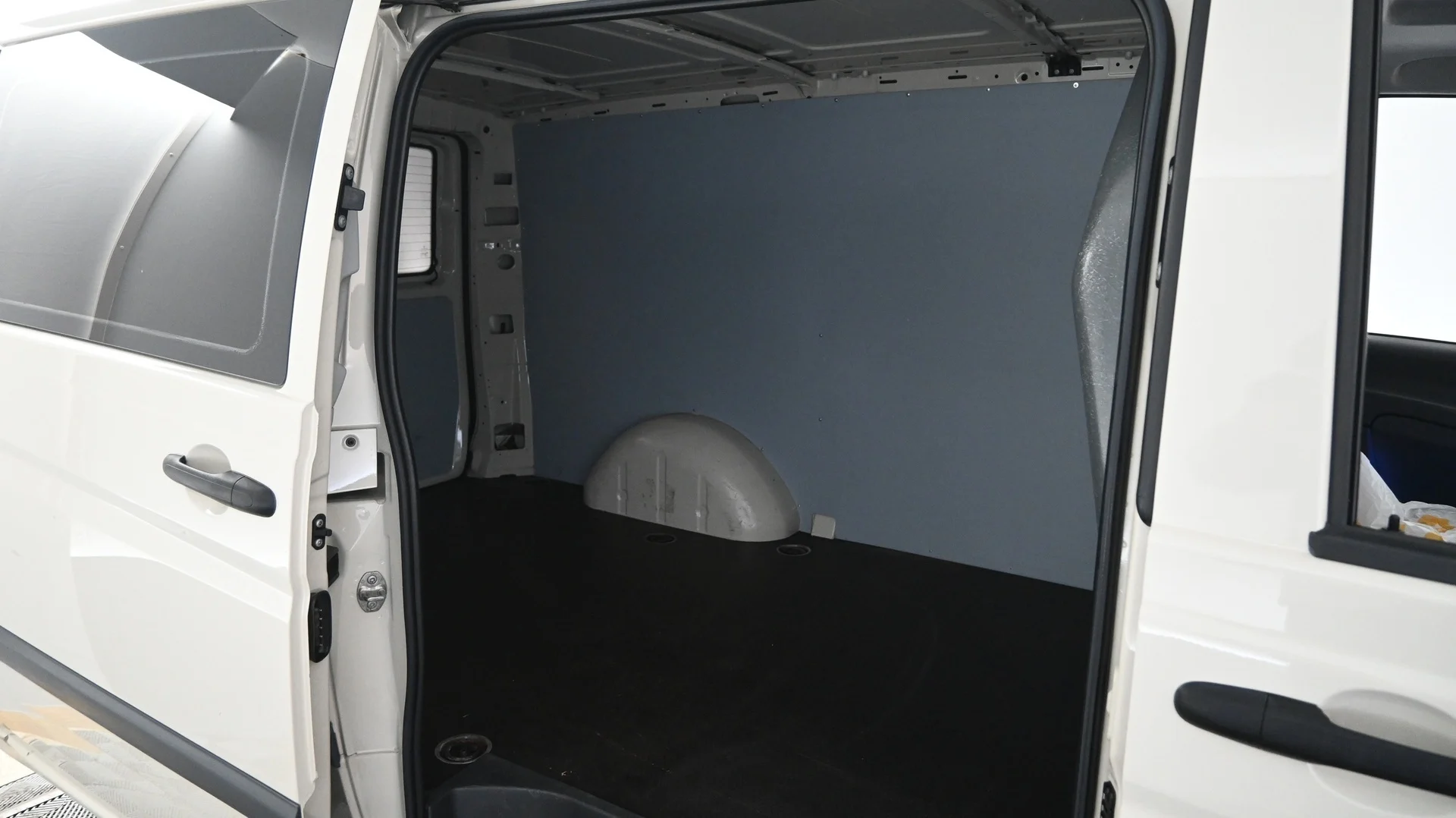 Car Image - 7ePn4q7PD7OMnAuXghnjzI