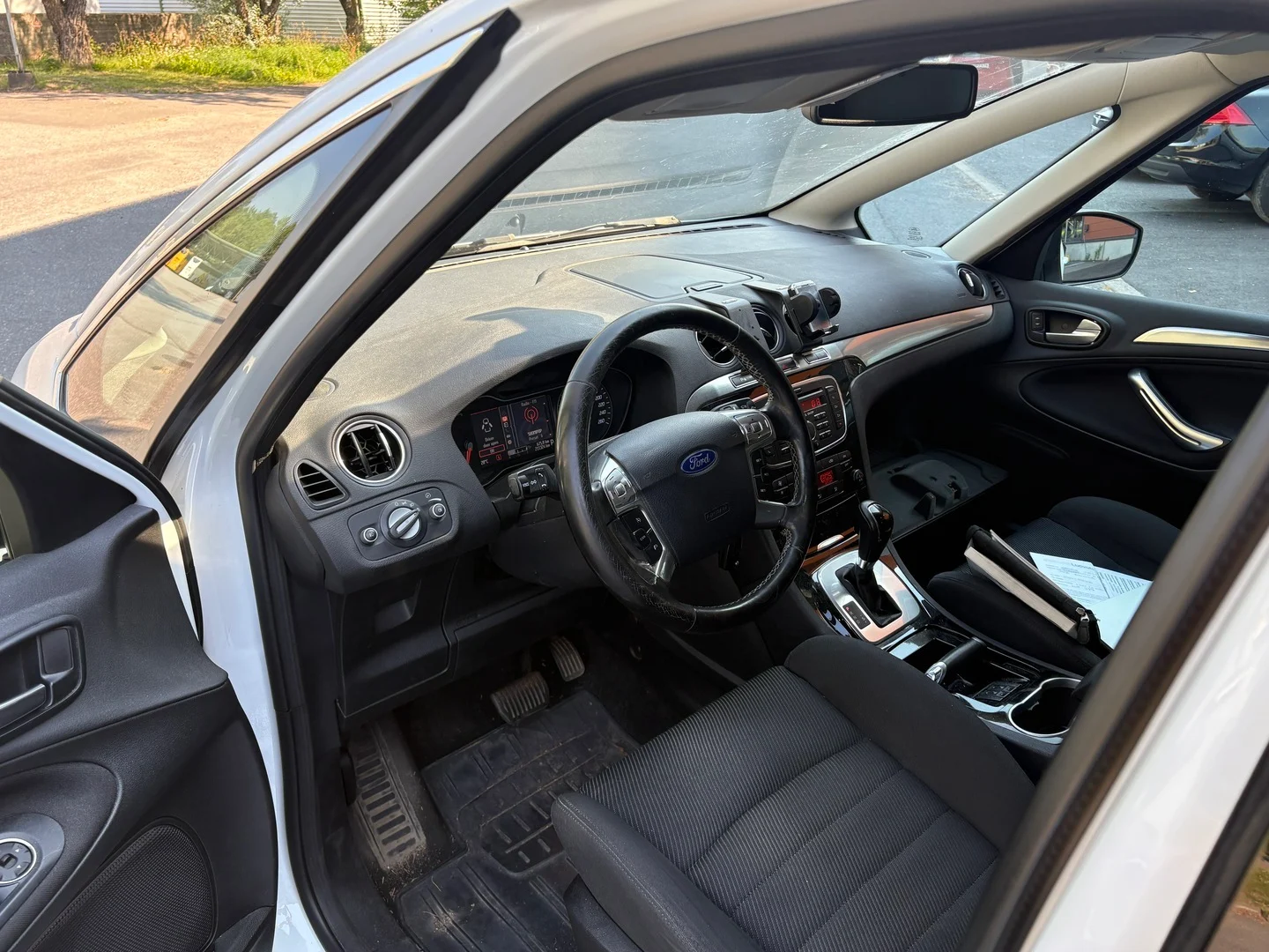 Car Image - 6U0djJeCK5BFIDwA79HKRm