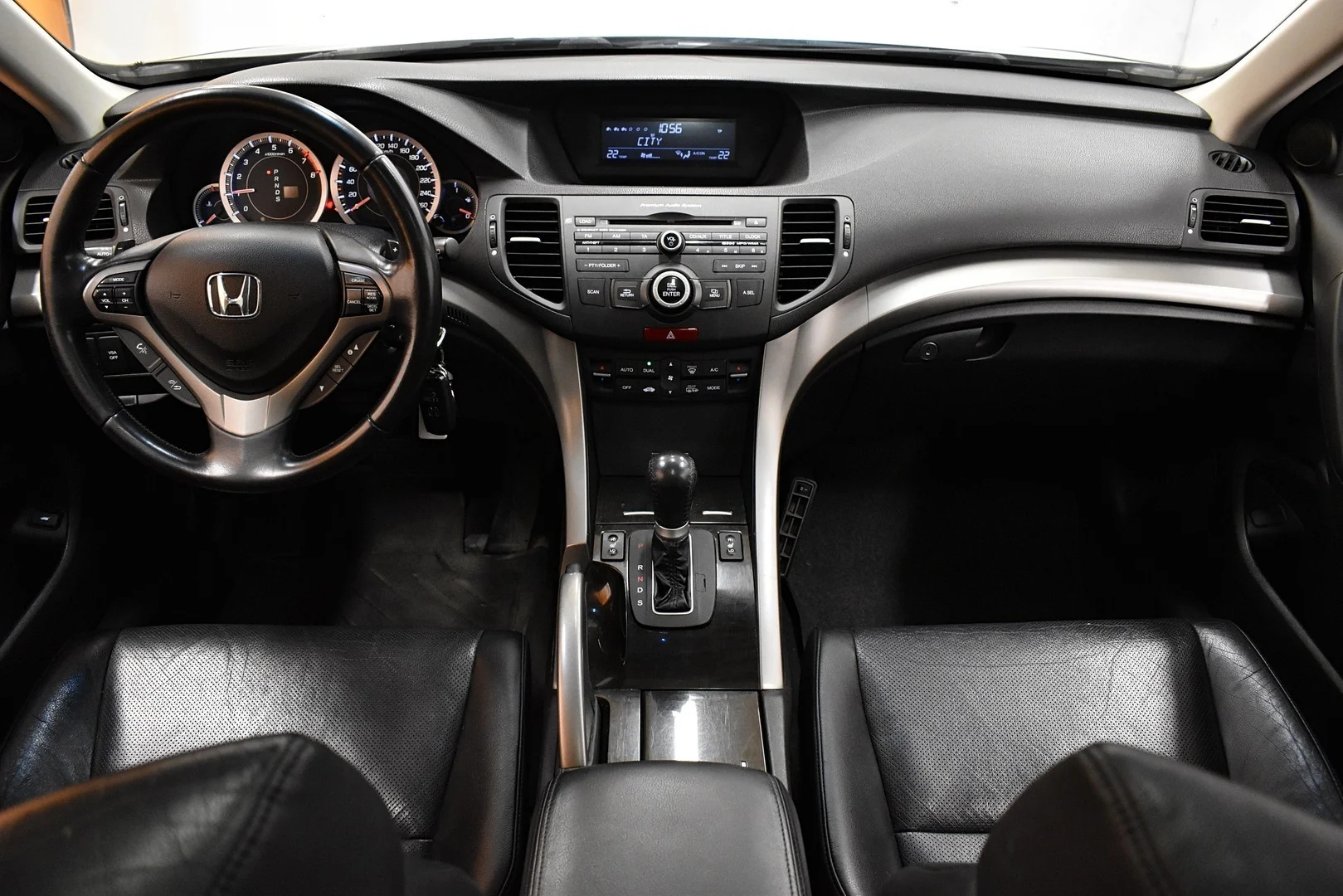 Car Image - qLJ4DGhbebpRa6HcJoZke