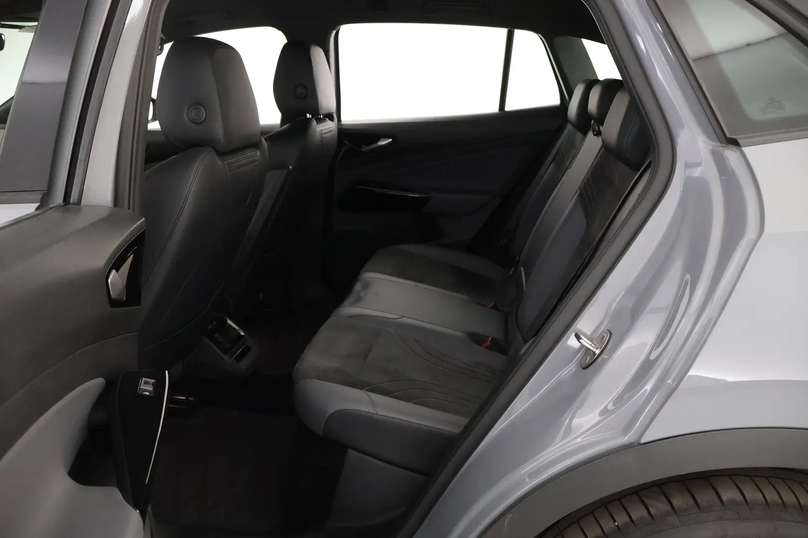 Car Image - 5jx8pfB6kaYn7hBNAAY8vM