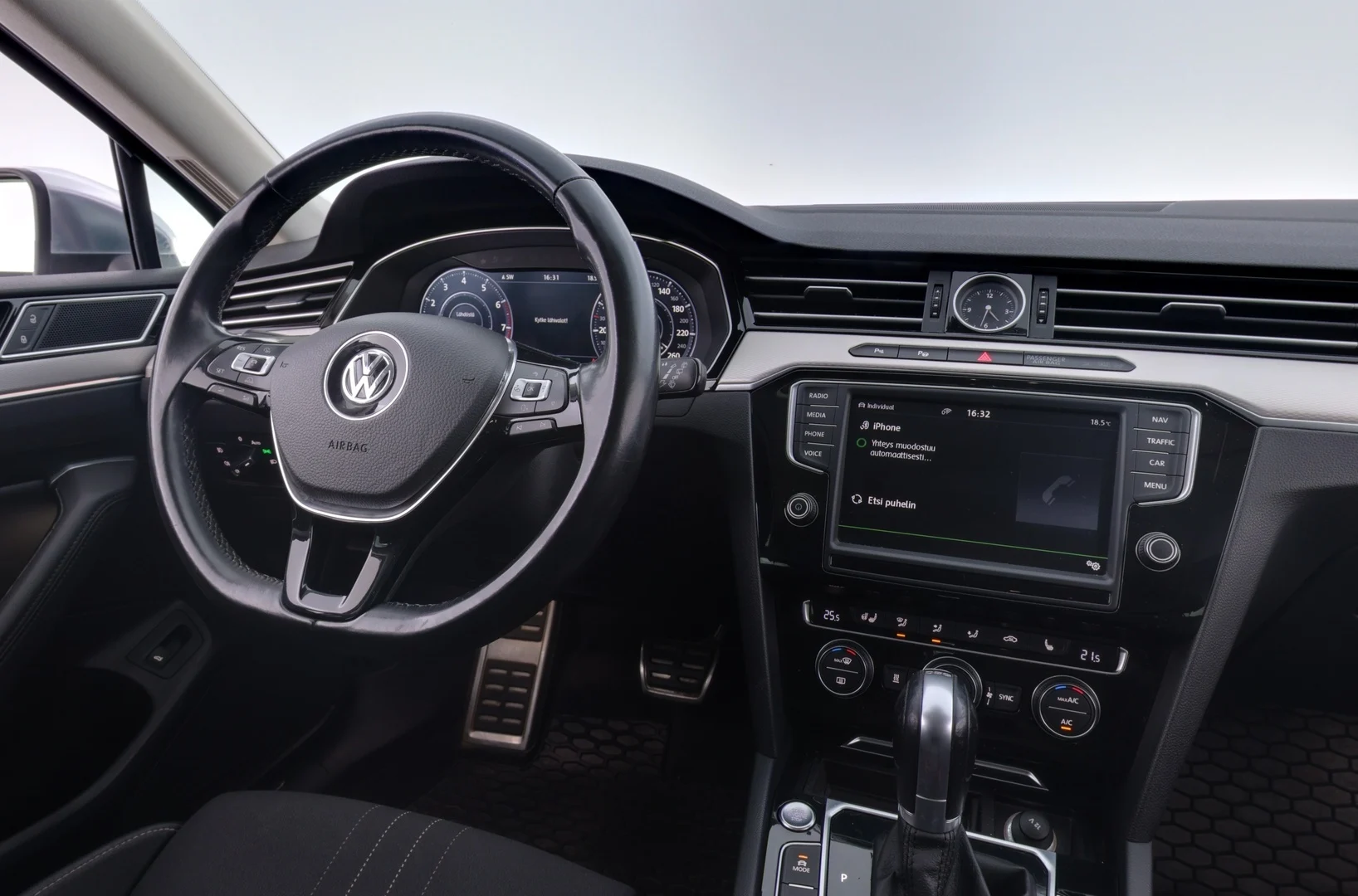 Car Image - 54G2nNgvjHFLY3zfU1SKrf