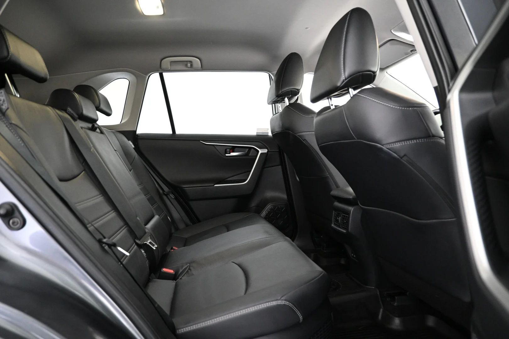 Car Image - guGbaSMq3YgRRIWYhg2VE