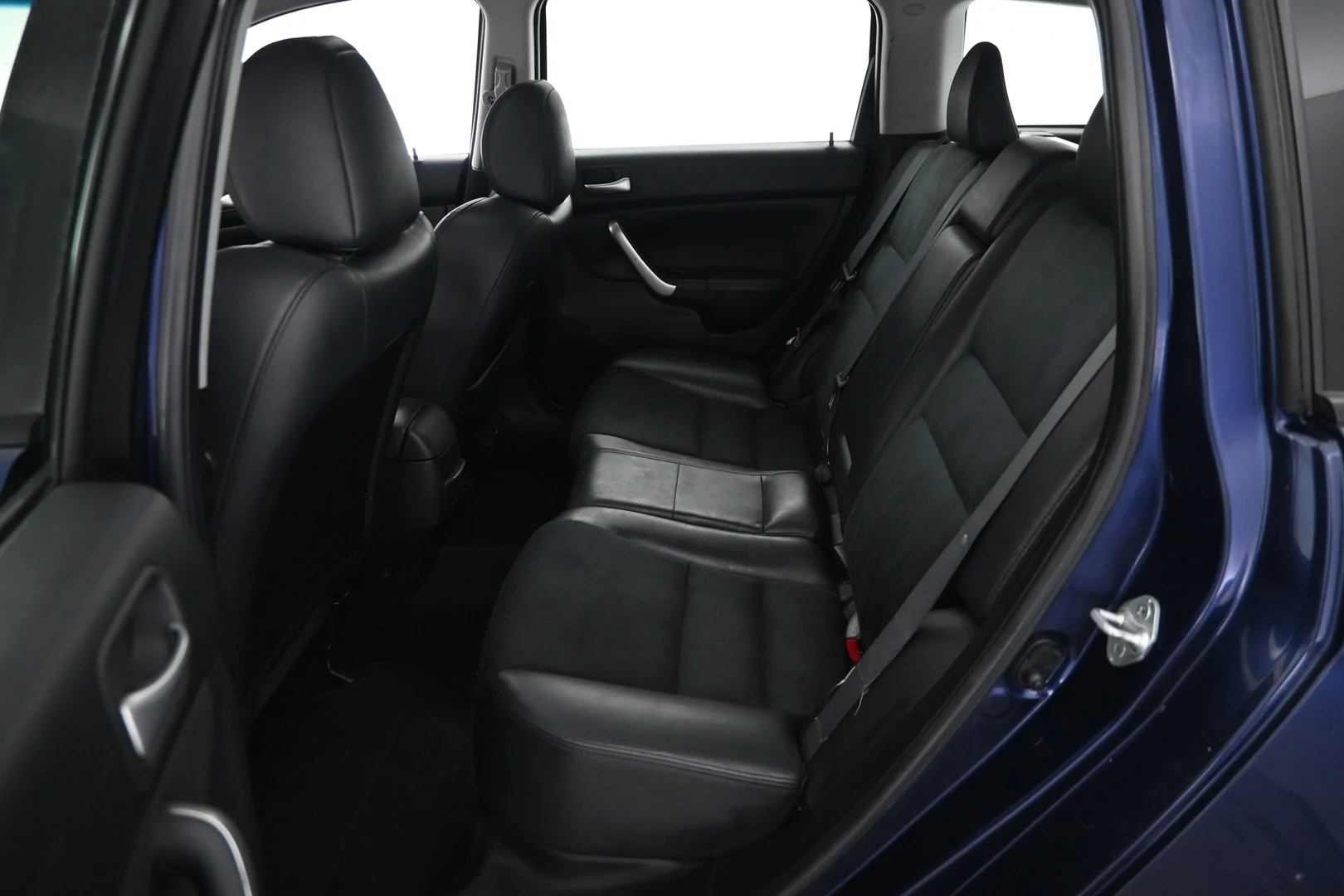 Car Image - 24c8sv75zJDgrGR82ZxrRT