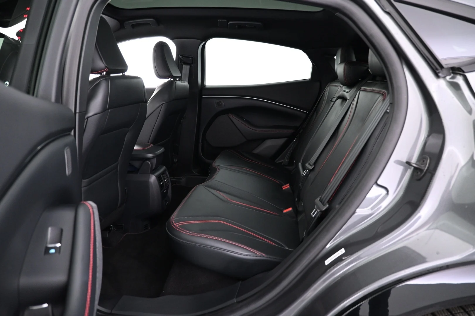 Car Image - UlnNULSsQCde0YBUnIVAx