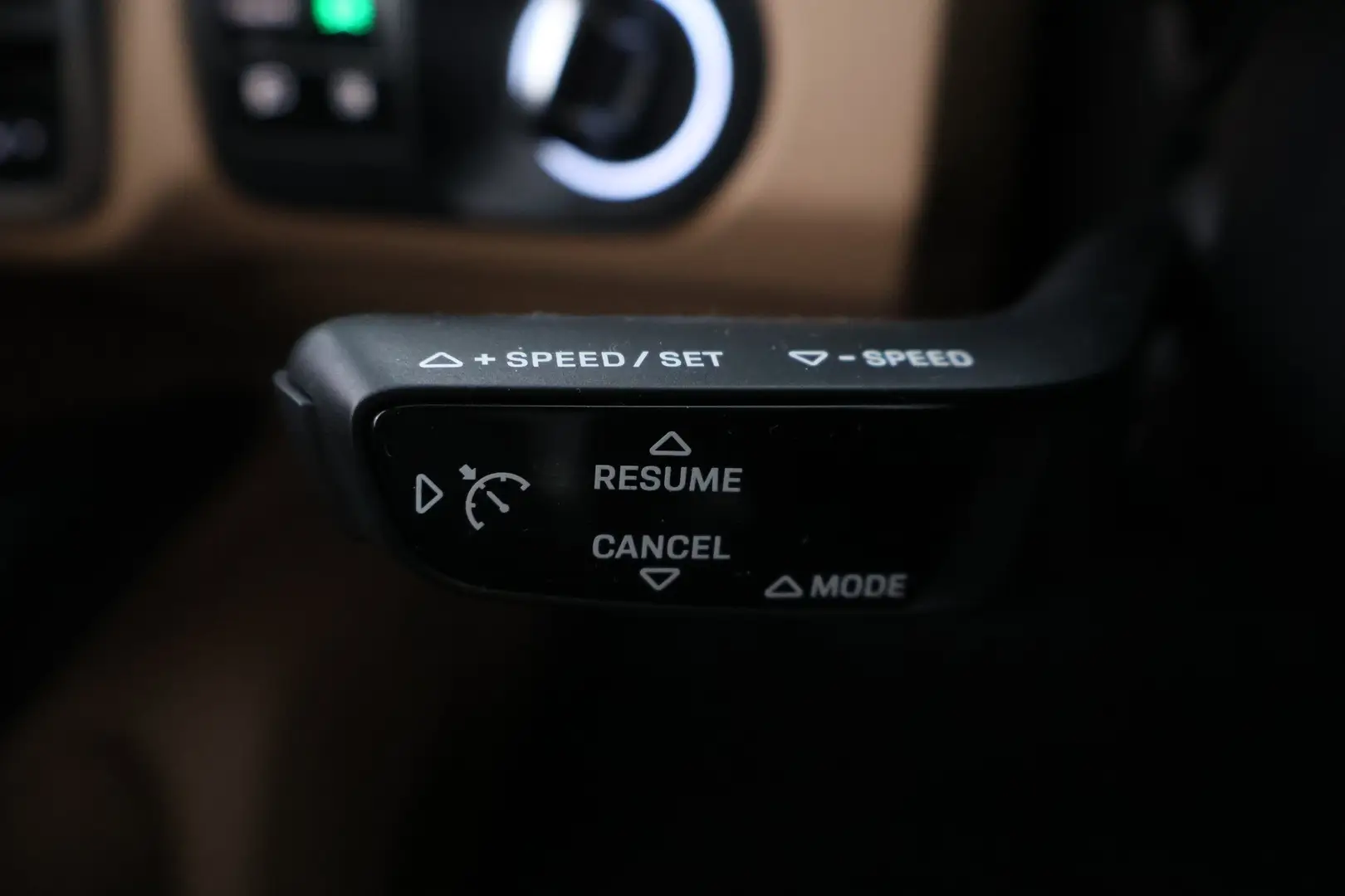Car Image - 6D9zV74kpHLkJALF5dBby6