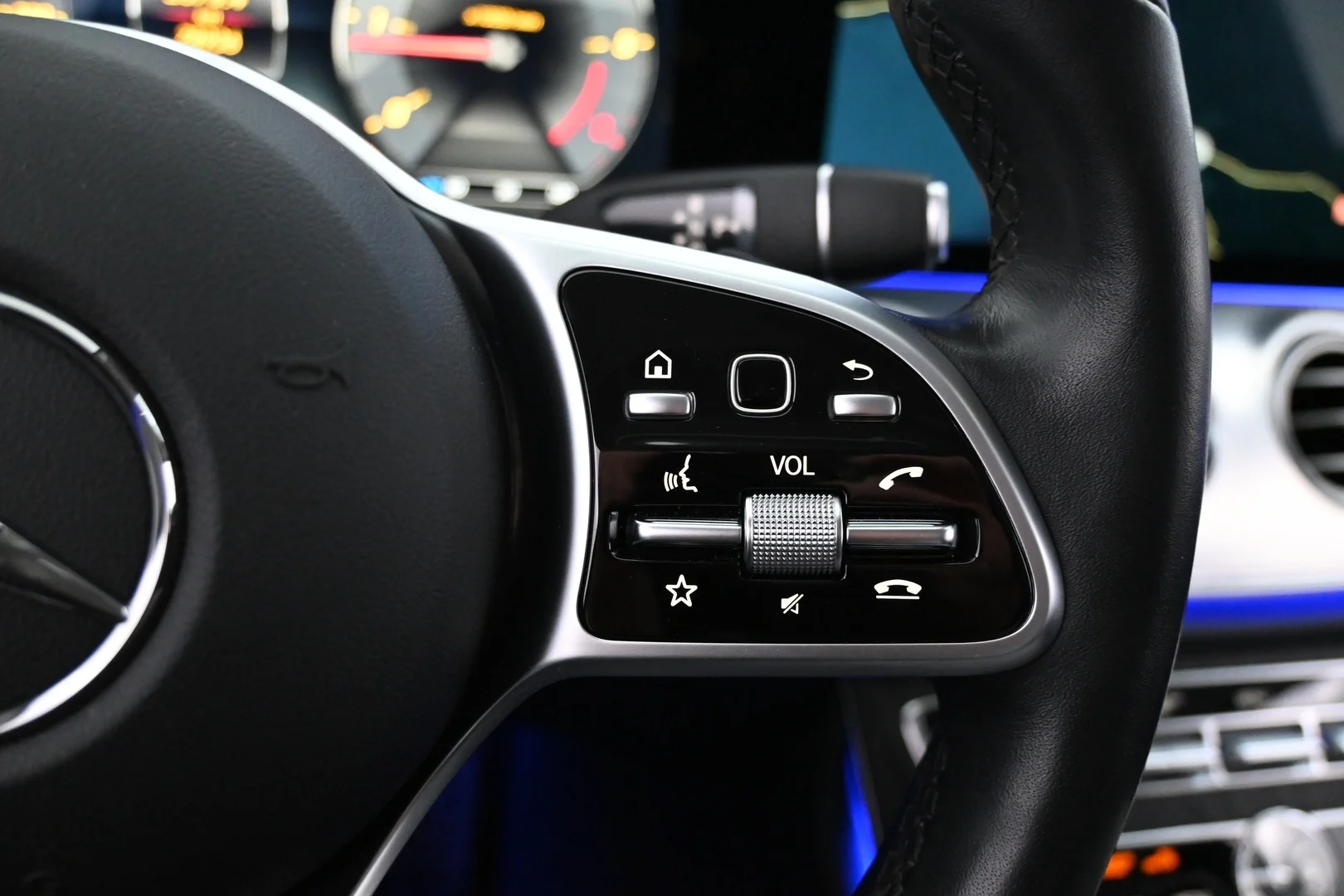 Car Image - 5afNMSnSq02KONYPgTqMM6