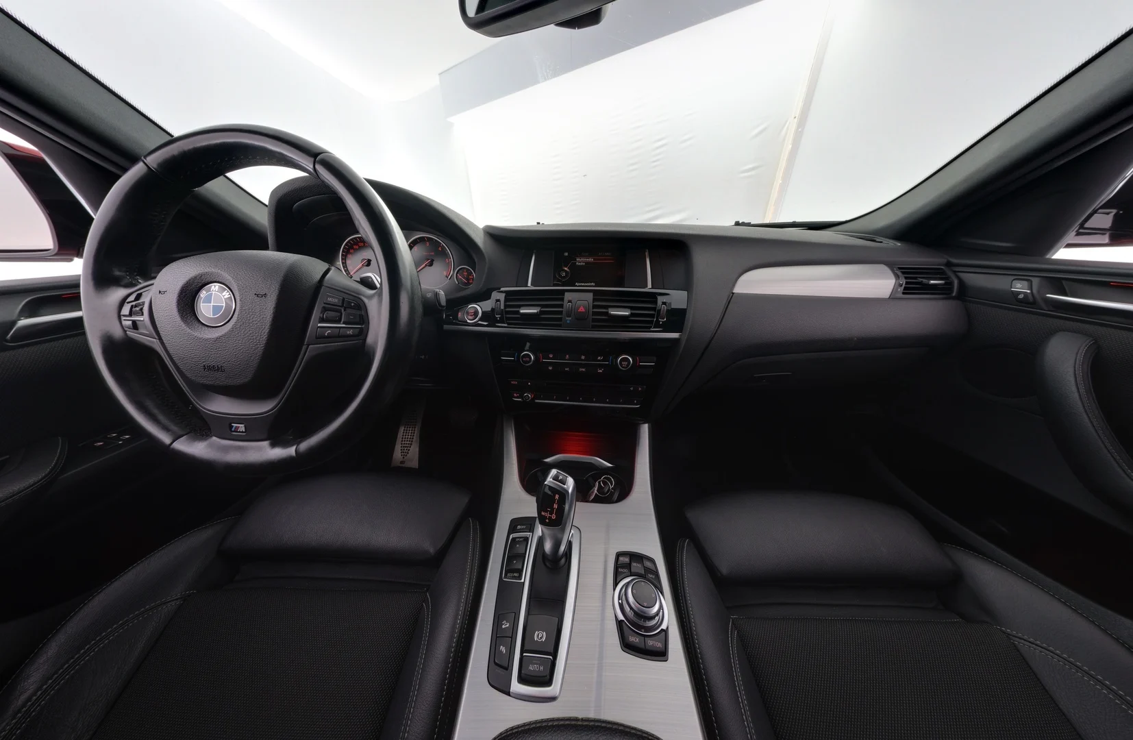 Car Image - 3DiPSR5TTSDvoUKVO2NoZo