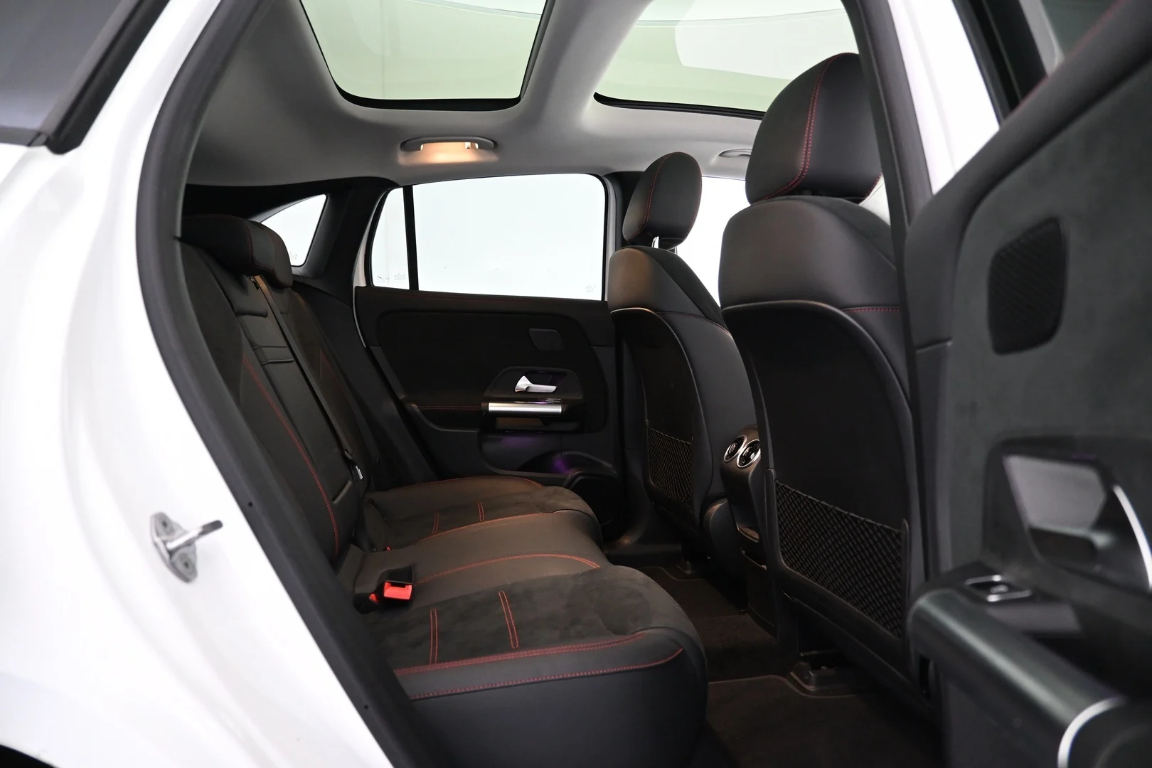 Car Image - 19UsvrAhXo0aUoh0cfov8Z
