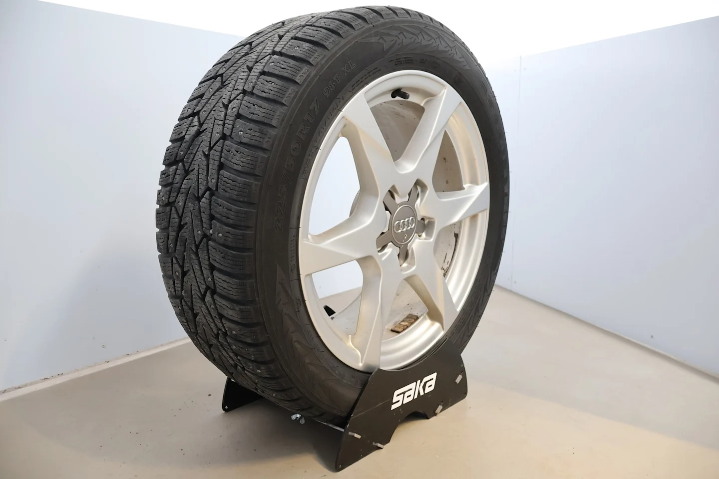 Car Image - 5wTSxuT0KcNUpLw5opb25e