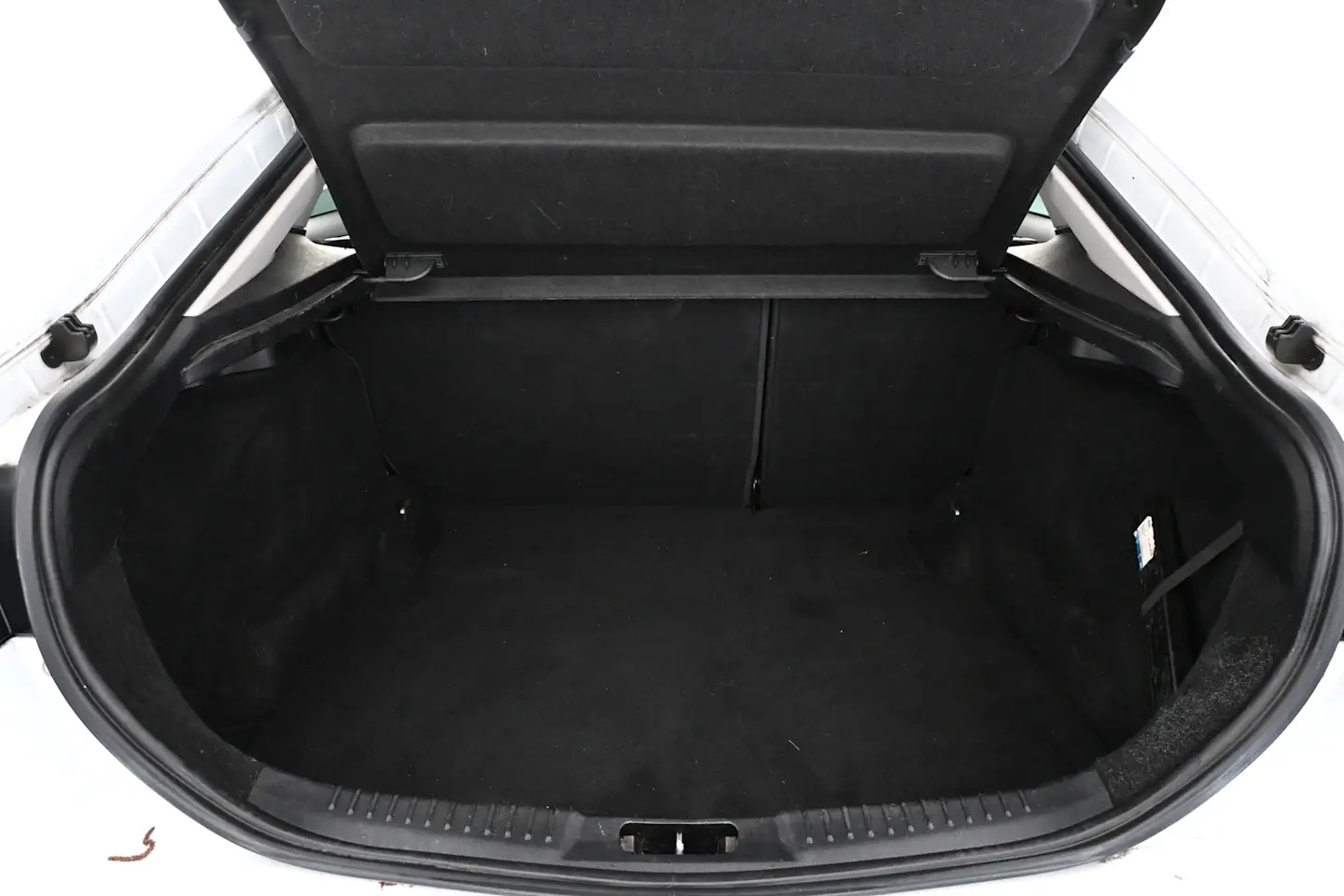 Car Image - 4hF0QaqVHpNd8p5kXKGtJR