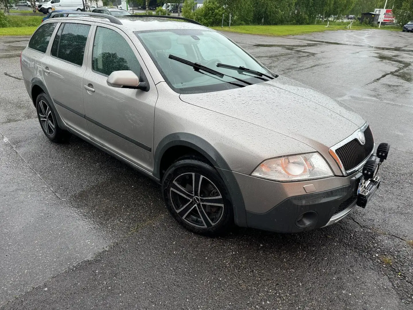Car Image - 1bWlU99YnjmA94DZsnuFJO
