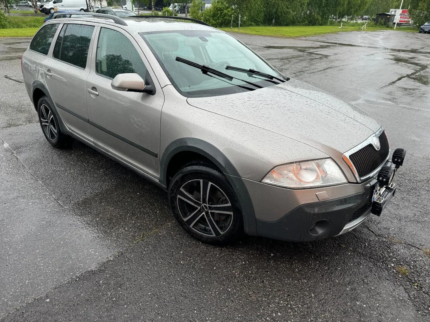 Car Image - 1bWlU99YnjmA94DZsnuFJO