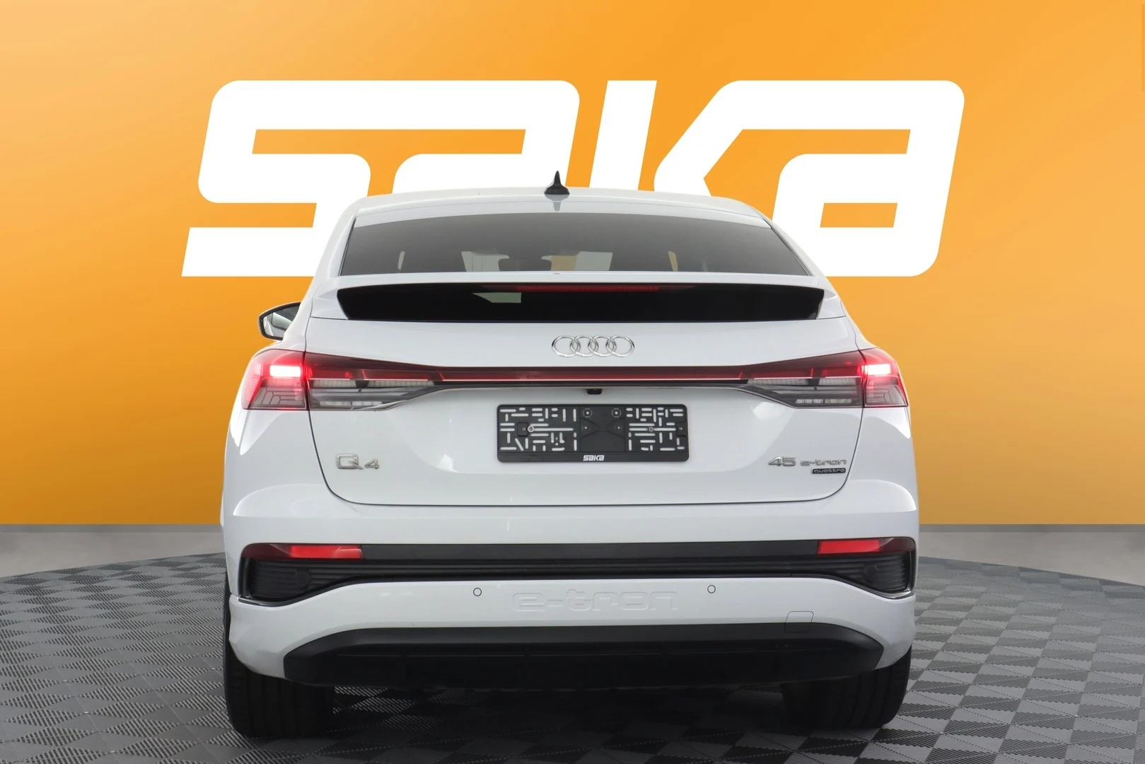 Car Image - 2clWinhh1TZYs1GJFjF7i0