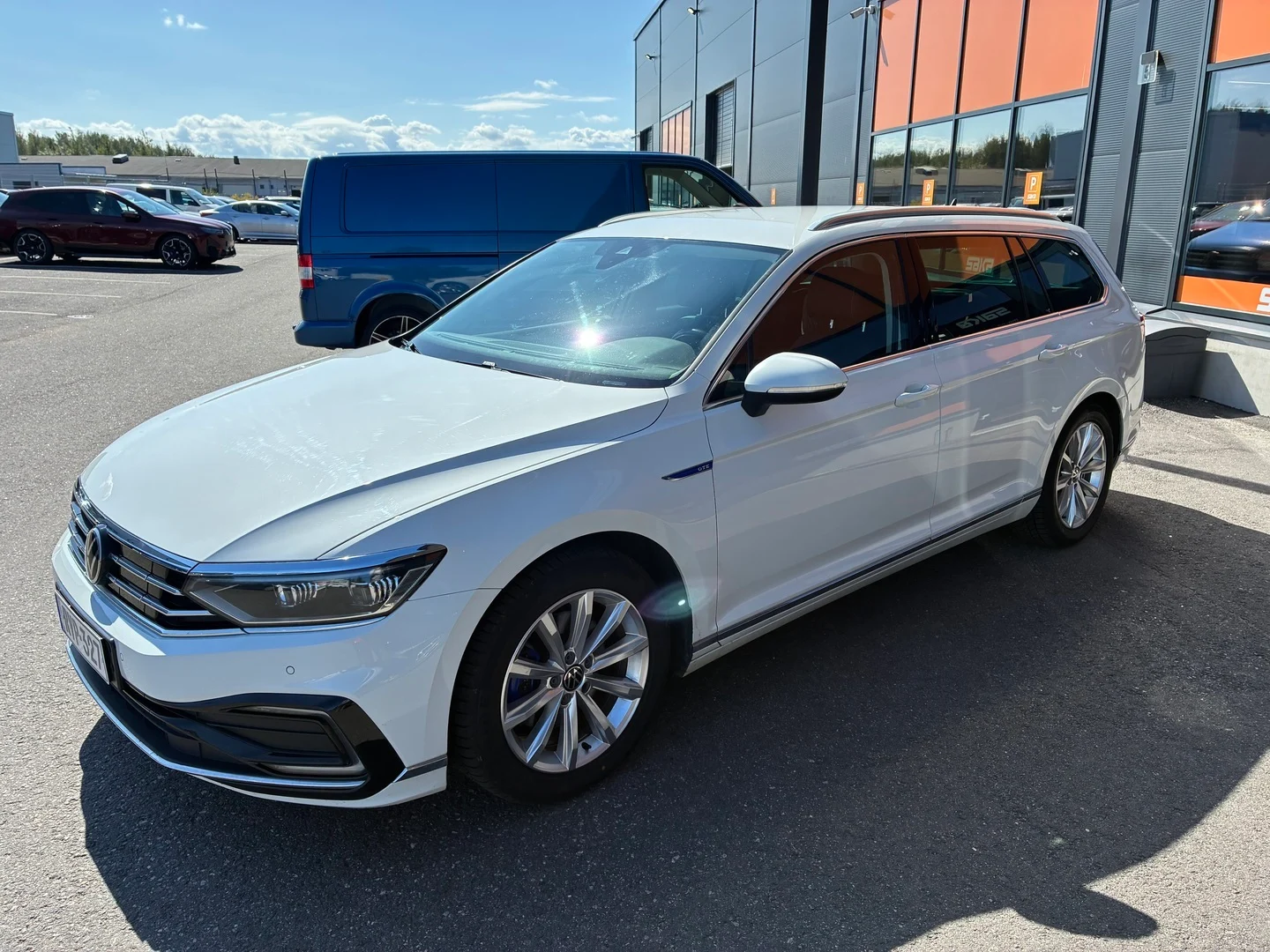 Car Image - 7MqXNPFf2eX9l6zhug2ow