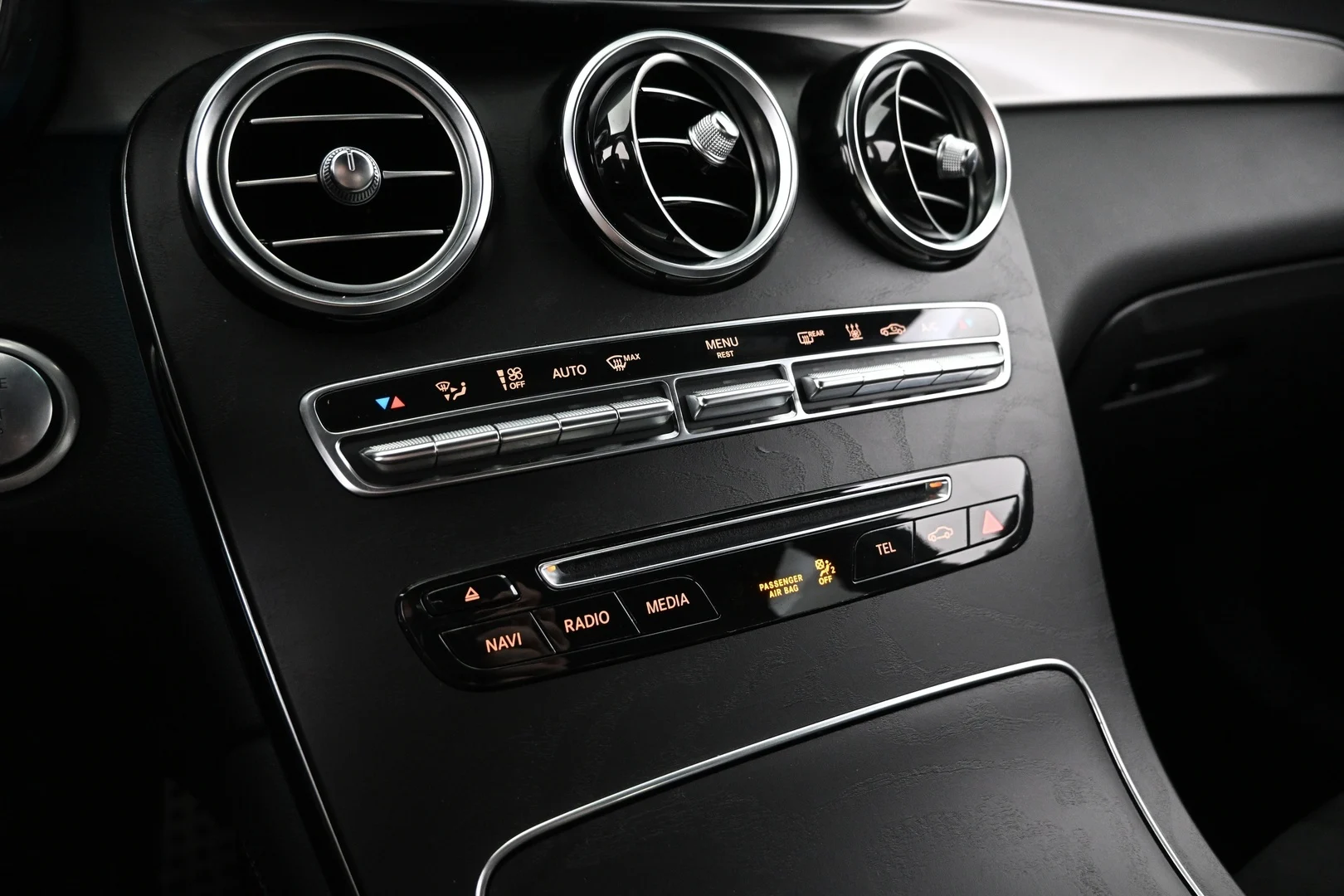 Car Image - 6OvGuqKwrYmiMhzYNyKqD3