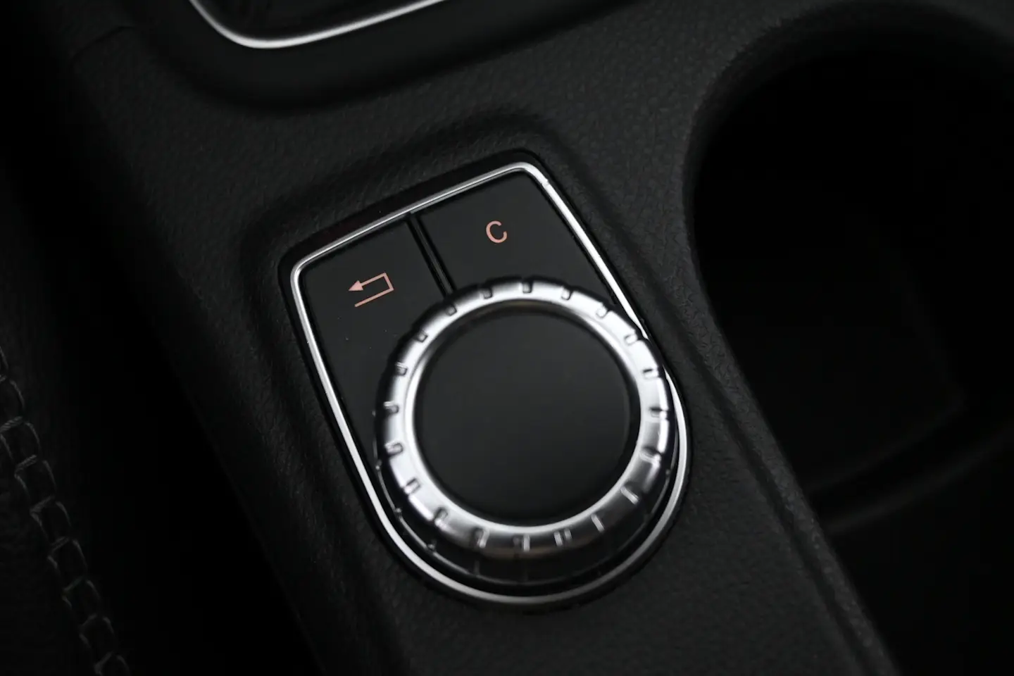 Car Image - KHRDGPXiODq2F16eiVCZm