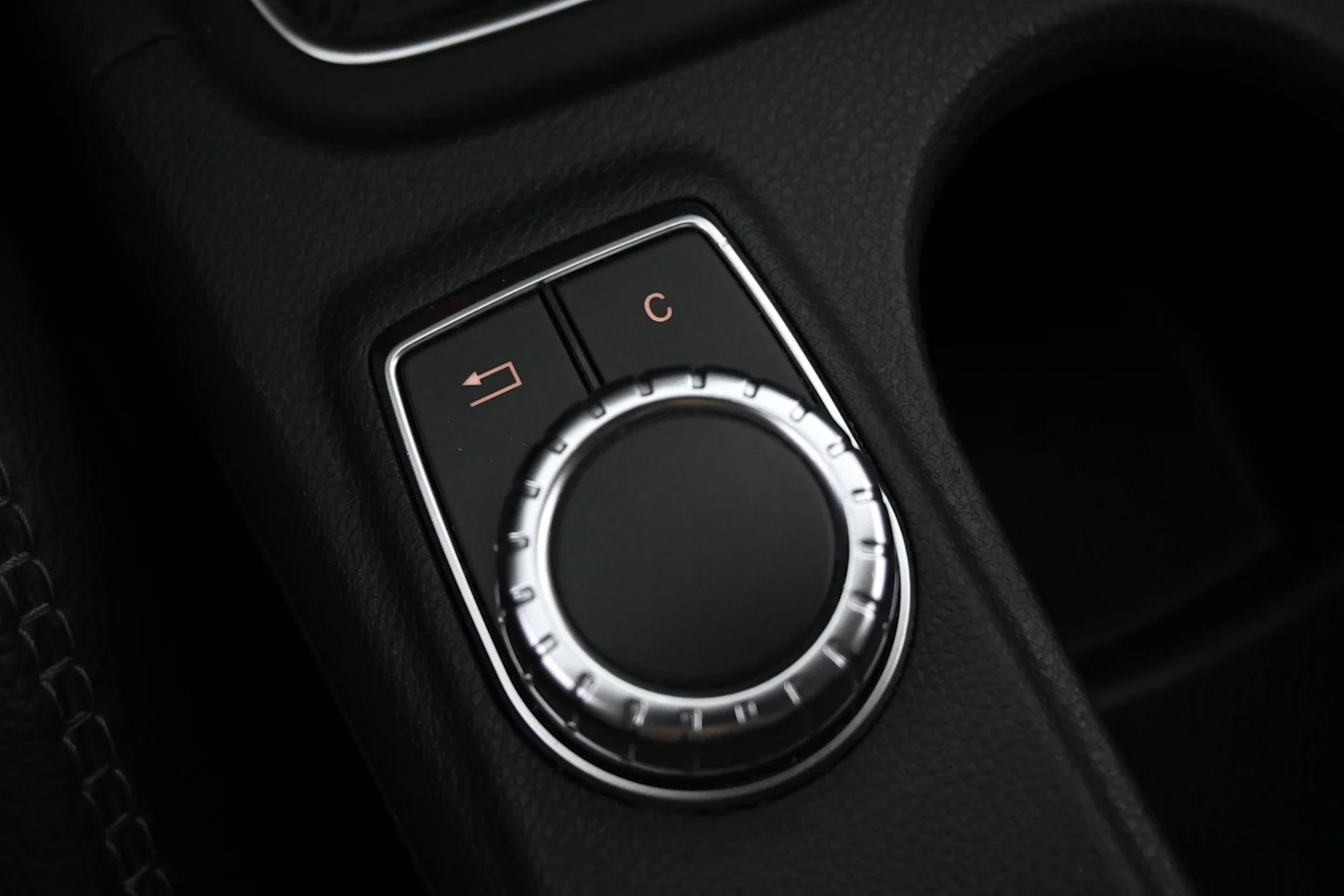 Car Image - KHRDGPXiODq2F16eiVCZm