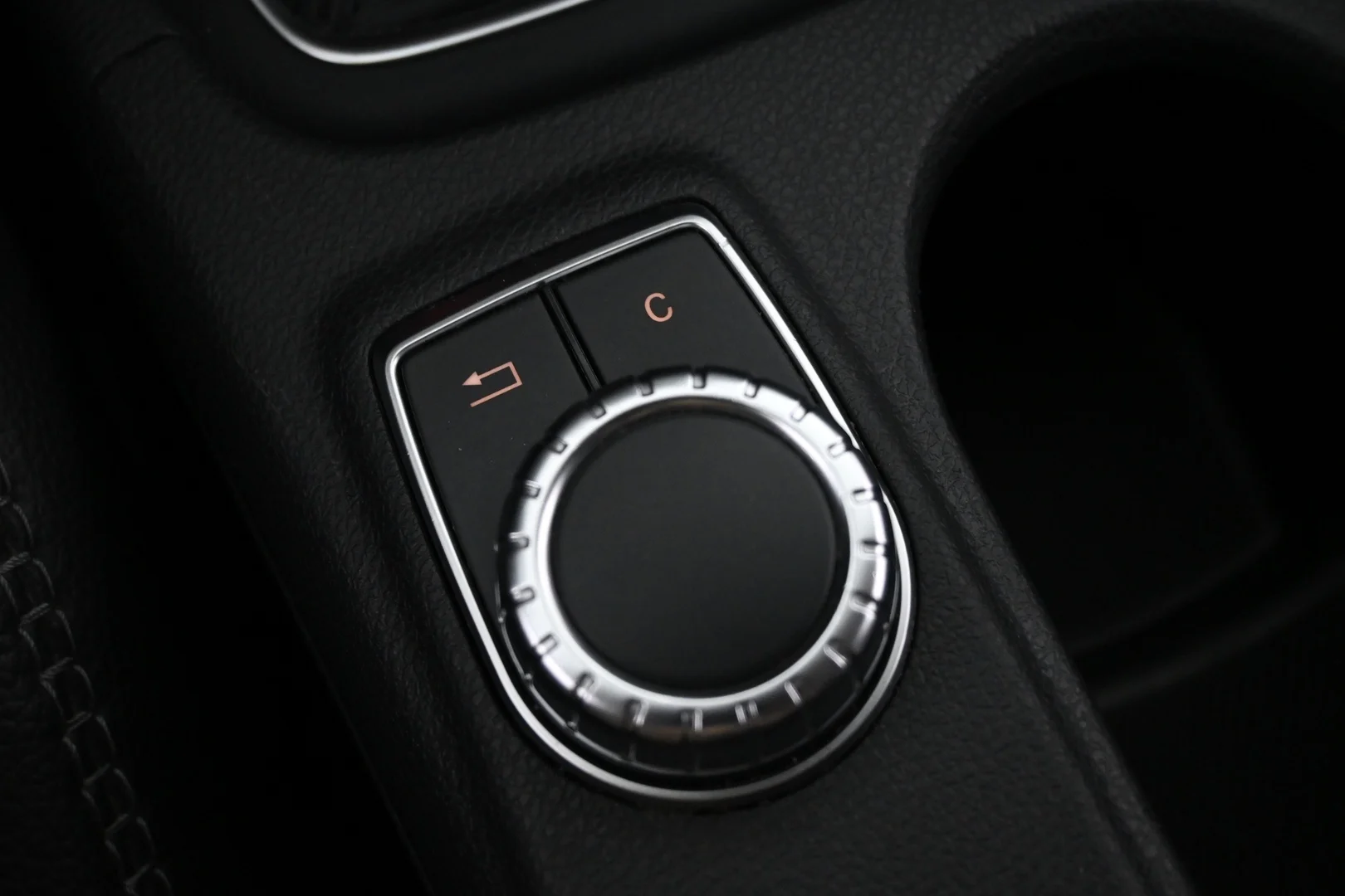 Car Image - KHRDGPXiODq2F16eiVCZm