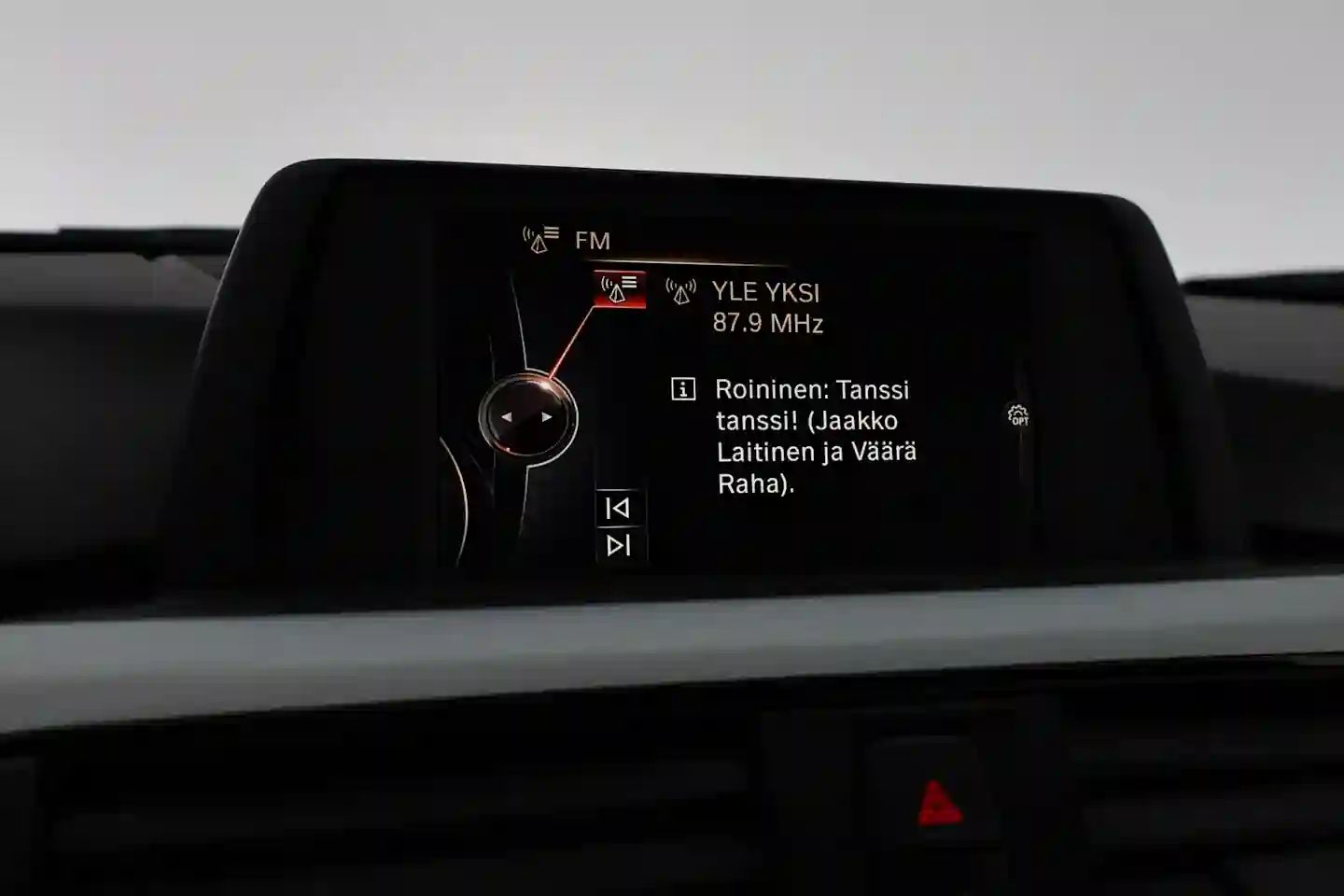 Car Image - 7uDwTd9yiFSF0mu9nd8U1c