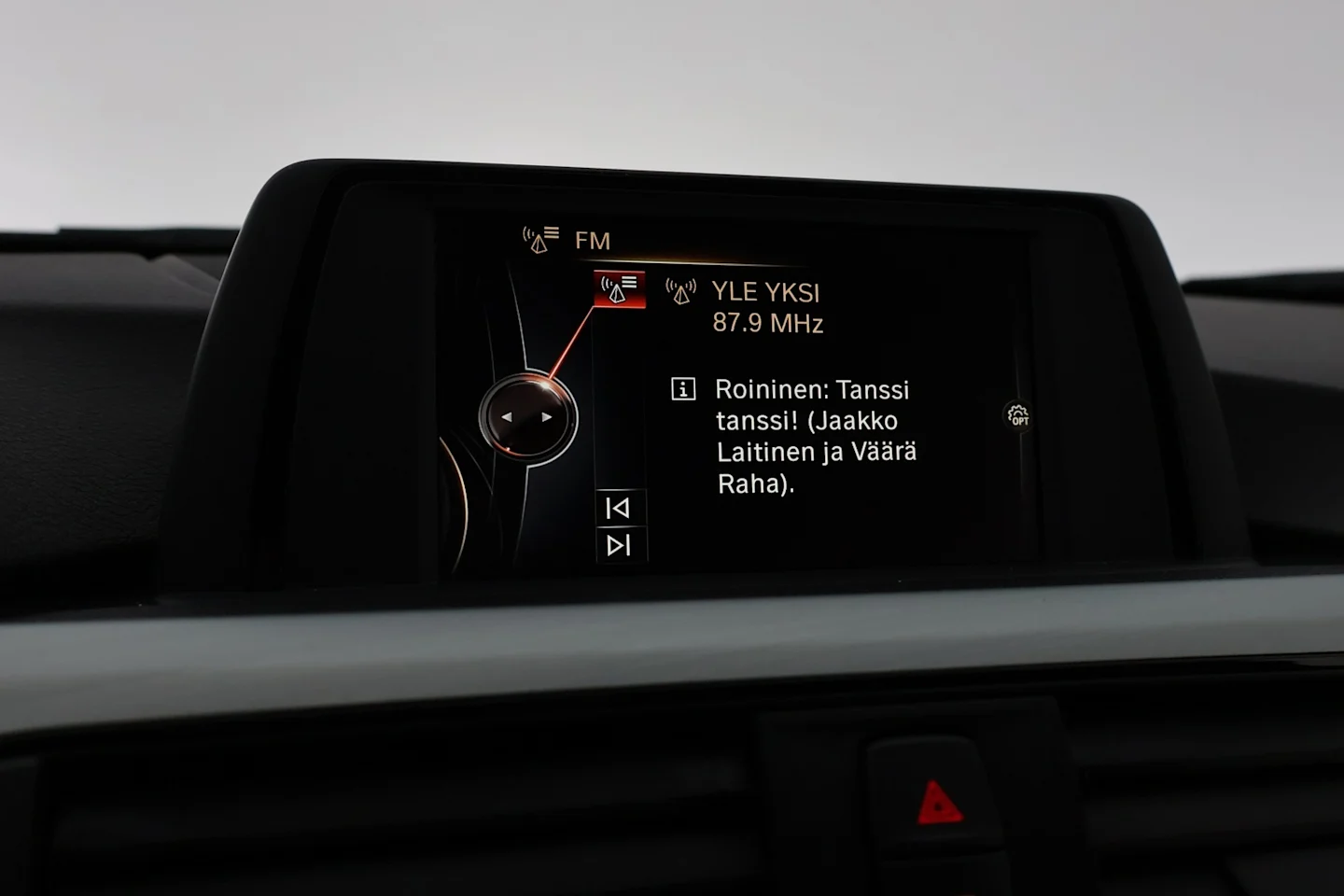 Car Image - 7uDwTd9yiFSF0mu9nd8U1c