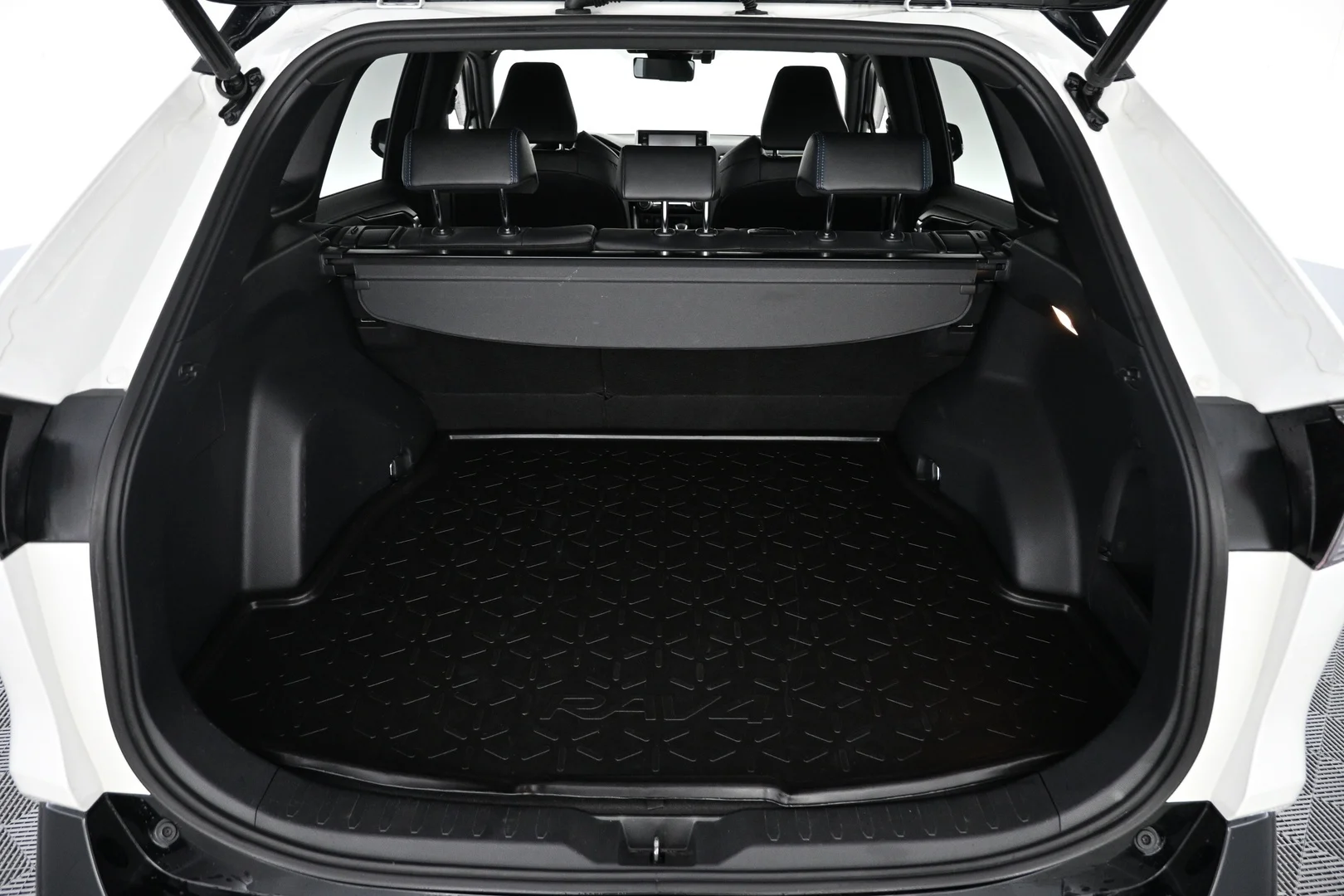 Car Image - nRBMsc4Tb6JizG8YQmHqU