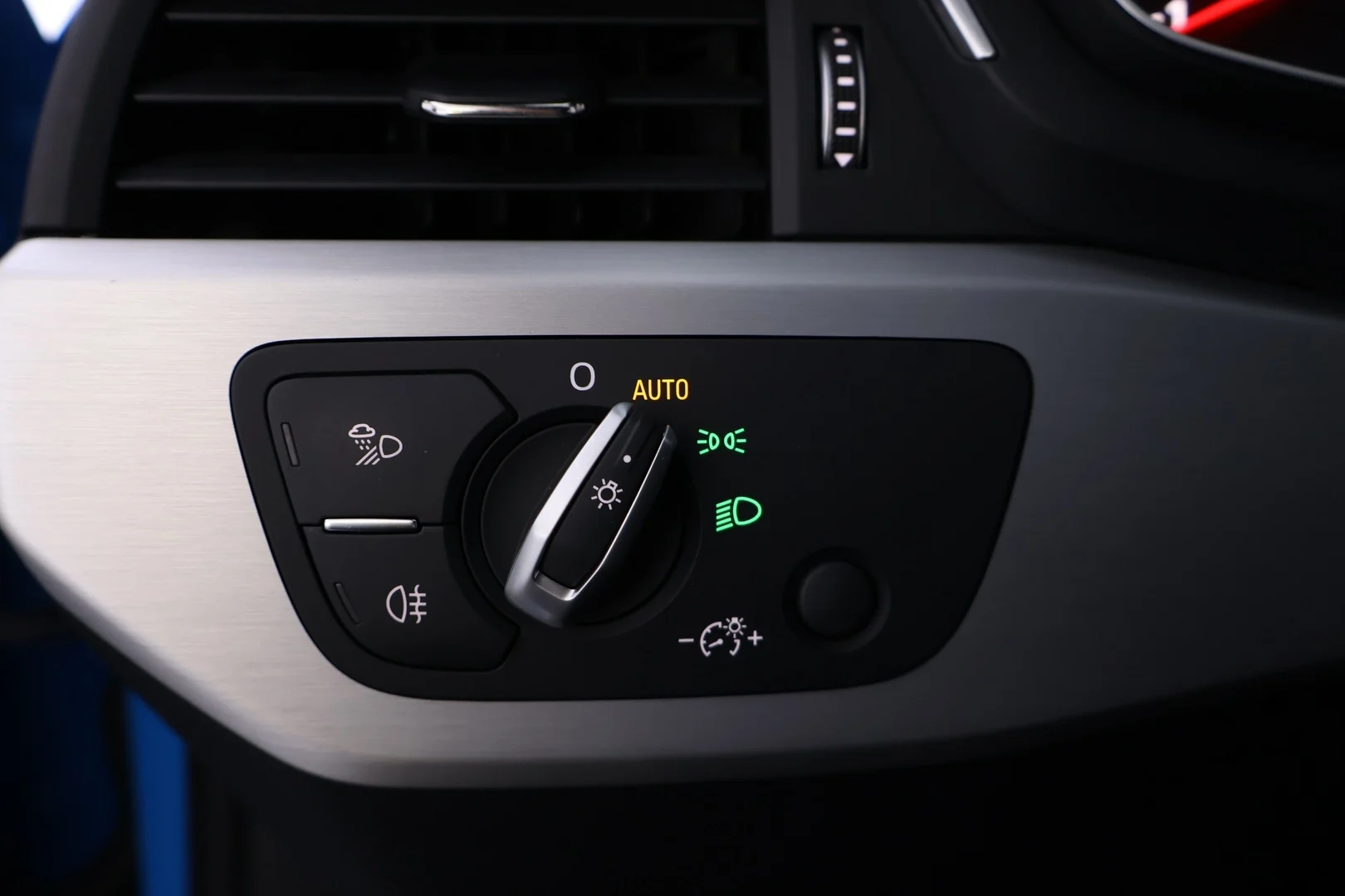 Car Image - 7kuD5DtCrDcIbzlwBNrxSG