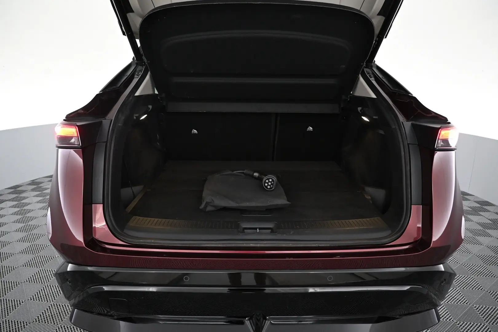 Car Image - 5Ia7gWWYQRS3jhFnGtY4qH