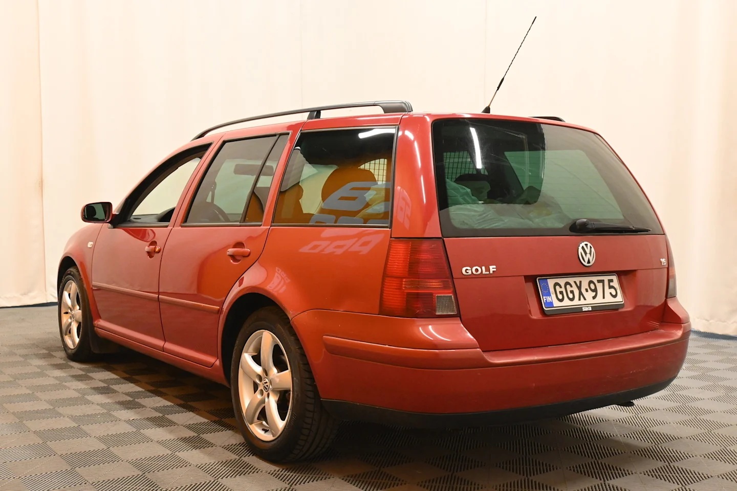 Car Image - nknZXcuqDu3u2kQLBkiny