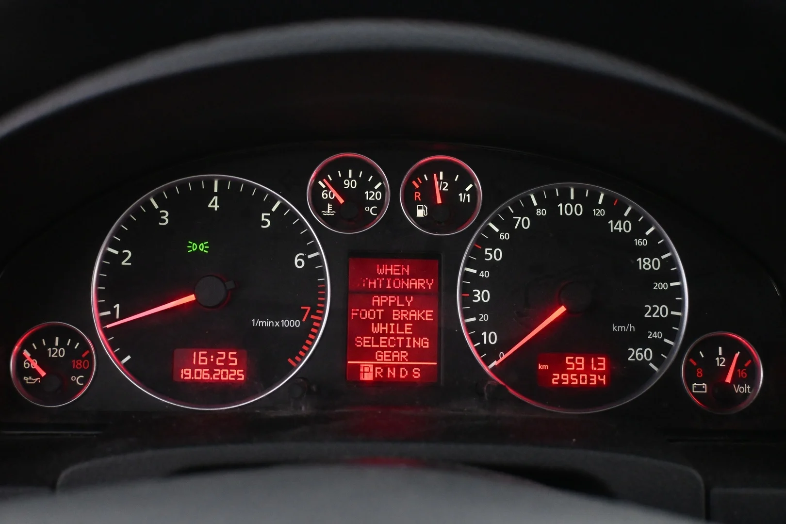 Car Image - 24xGJUJjM4DXAbuPrxcY0E