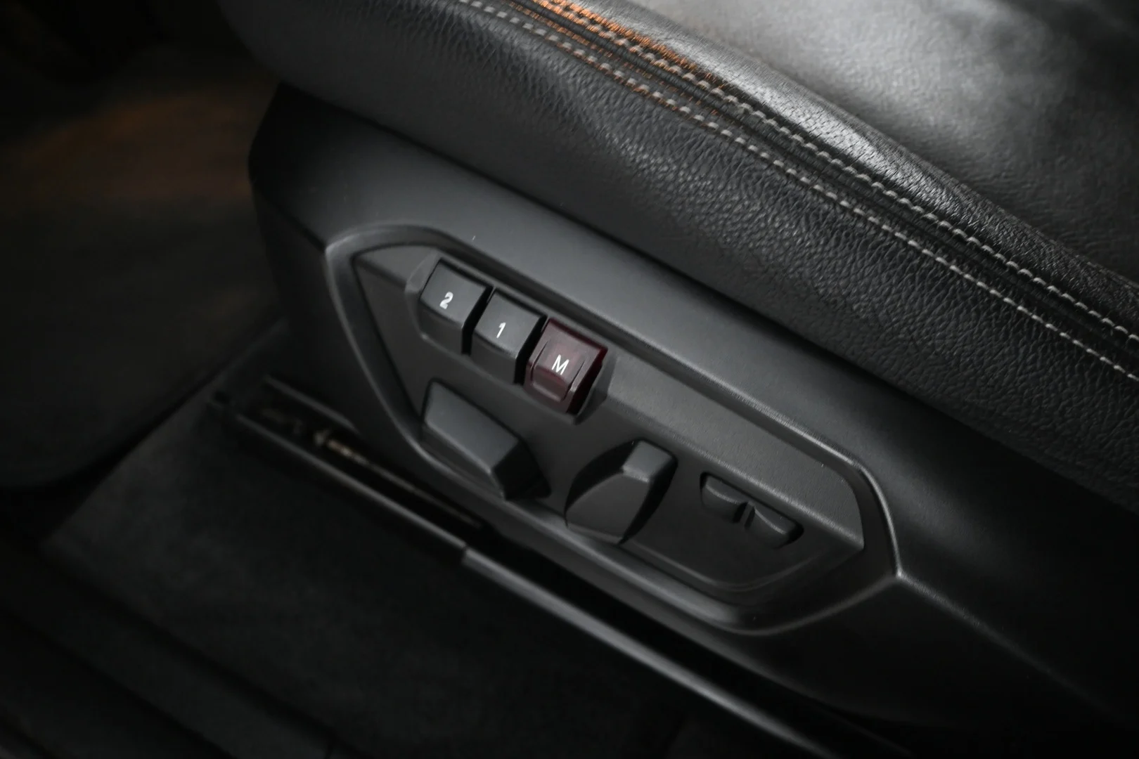 Car Image - 4TrngGUlgKljyFtzqt4HdW