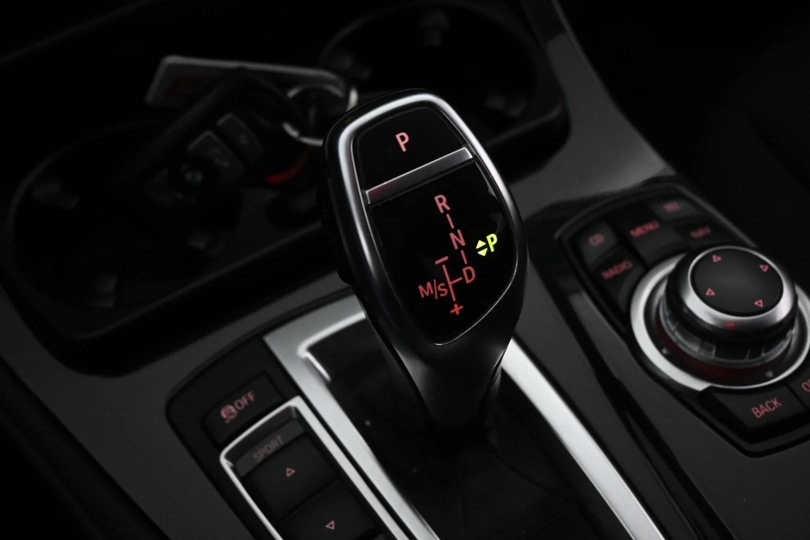 Car Image - 2Nxu3iKaGWjr40NLxiM6di
