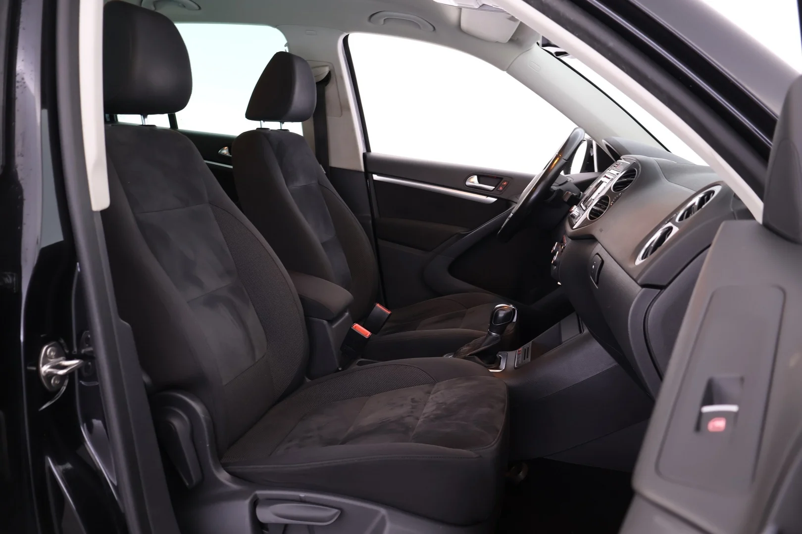 Car Image - 4vd4nTUKin1m1wlrSNGJyB