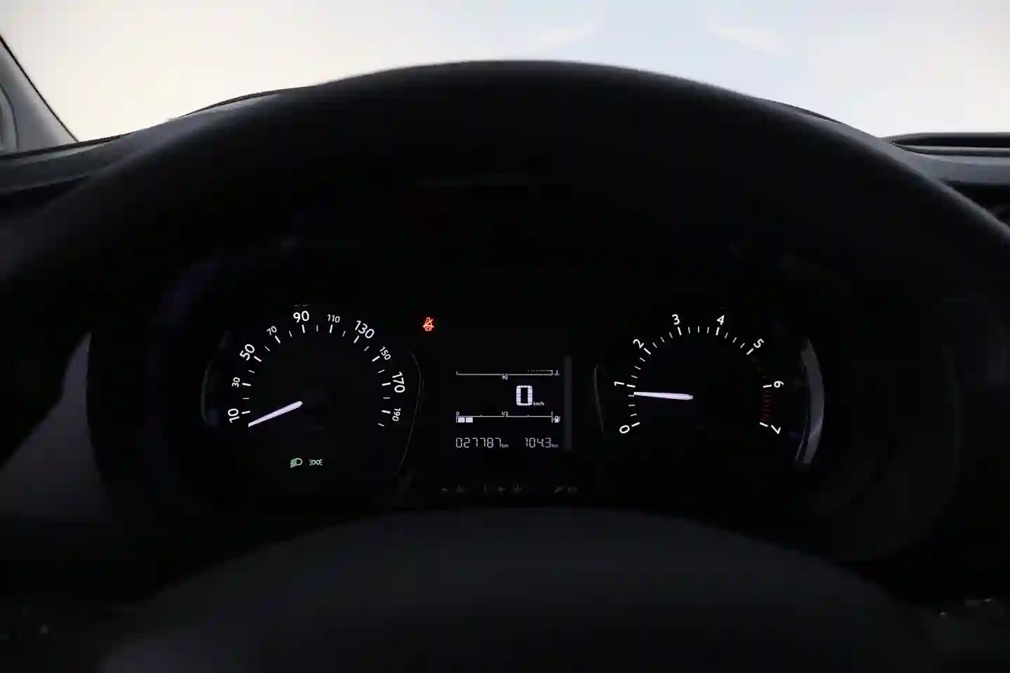 Car Image - 2lqxBzkZBElr7UM7a3KBgO